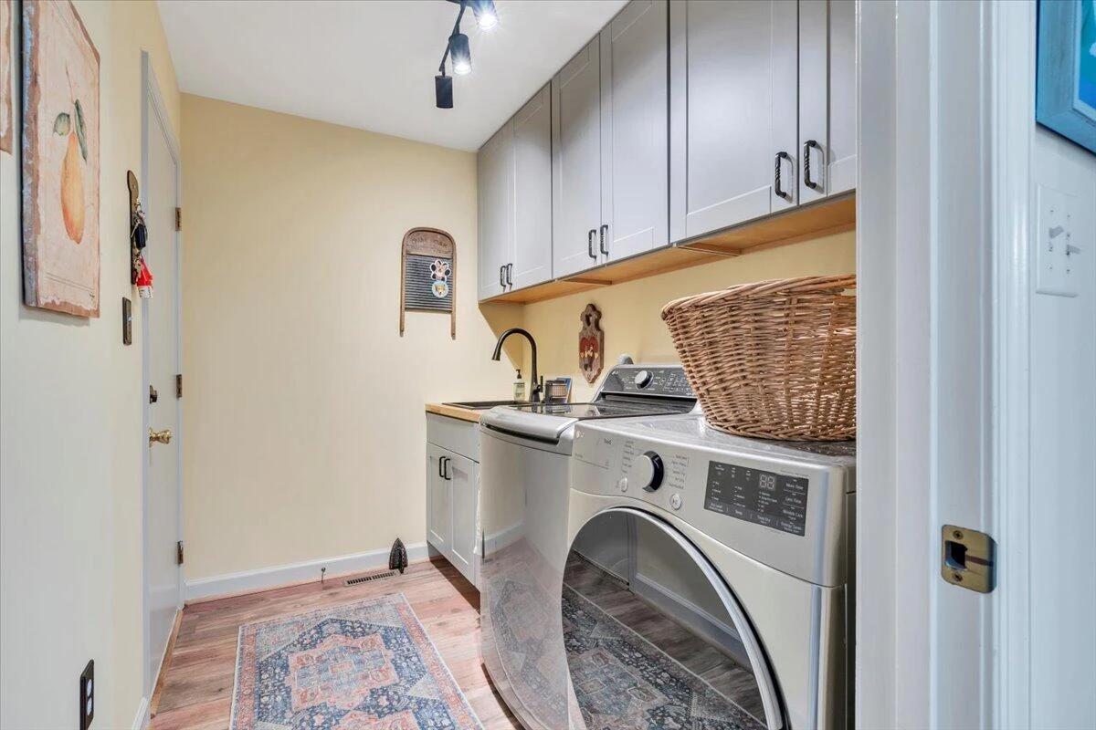 1037 Whitetail DR - Photo 20