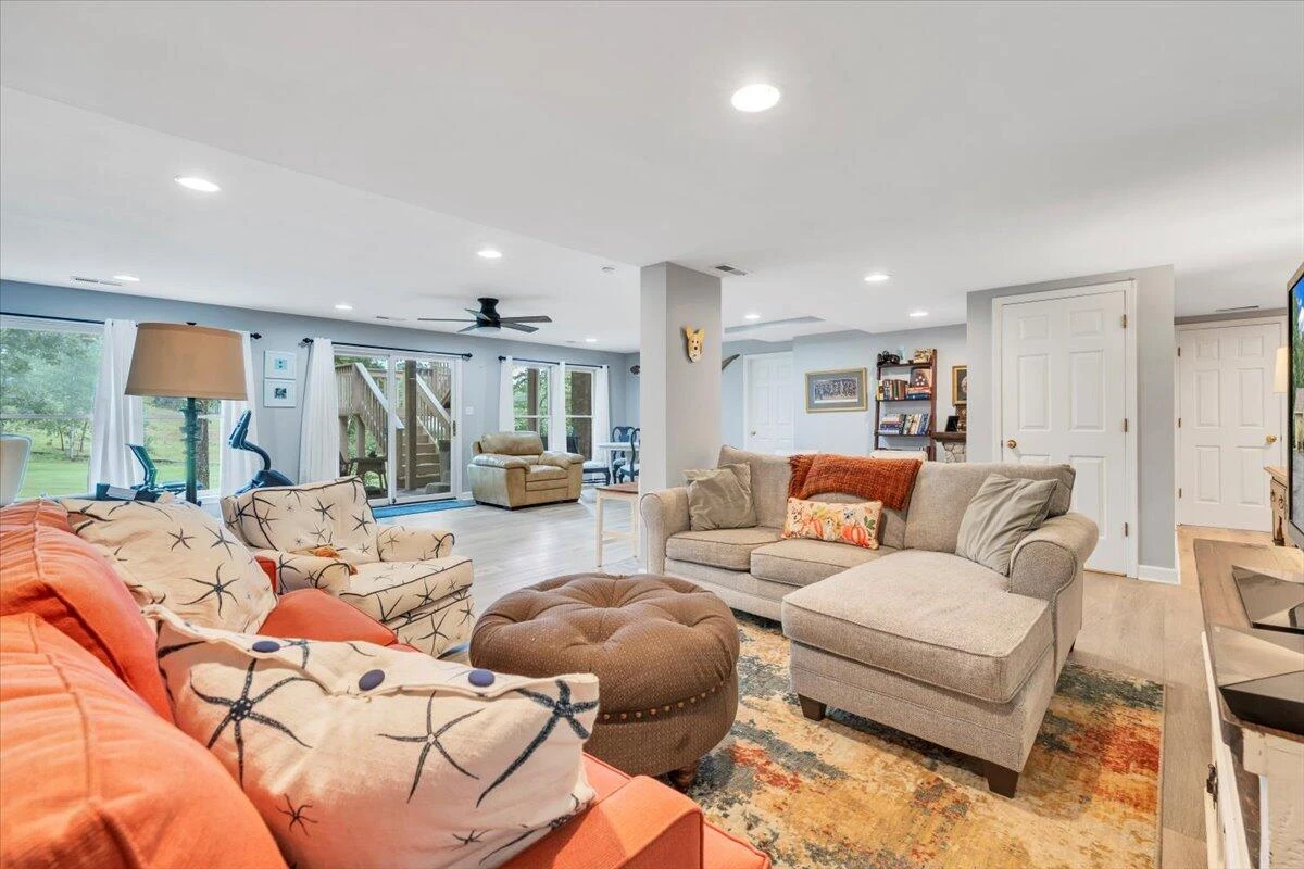 1037 Whitetail DR - Photo 33