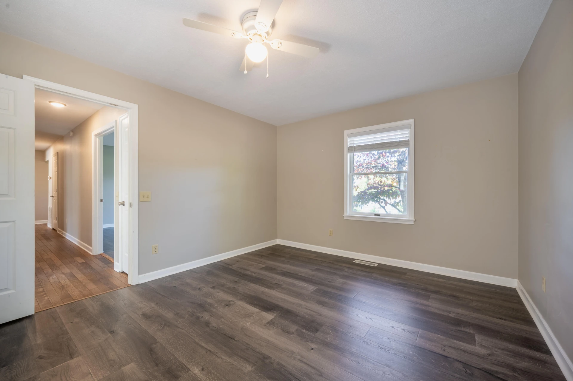 329 Parkway LN S - Photo 26
