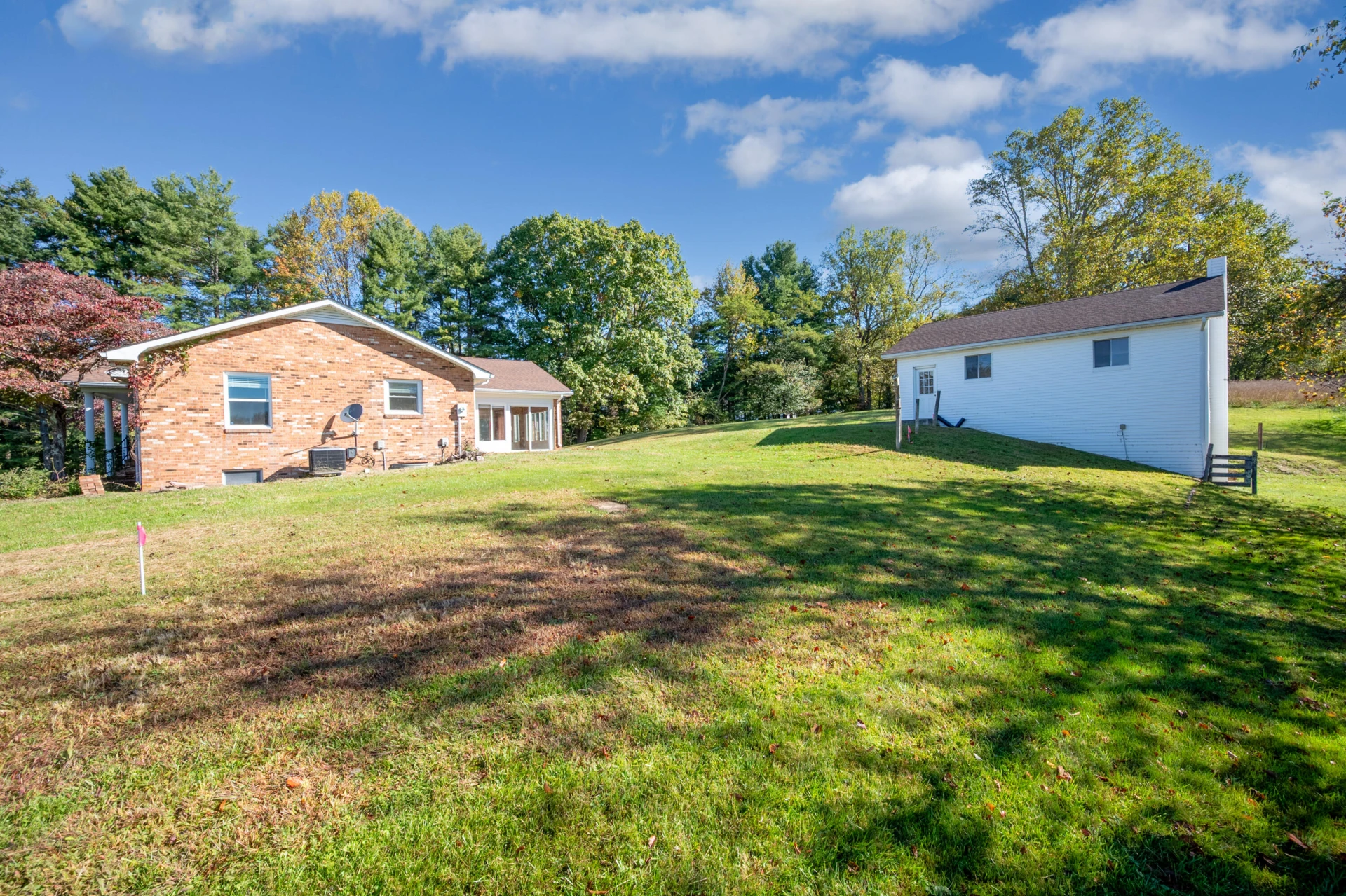 329 Parkway LN S - Photo 41