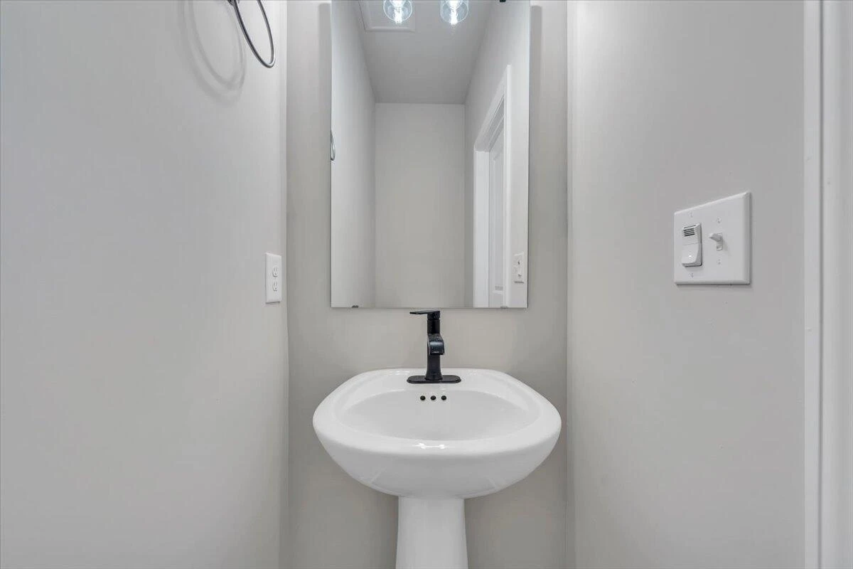 3125 Moyer CT - Photo 22