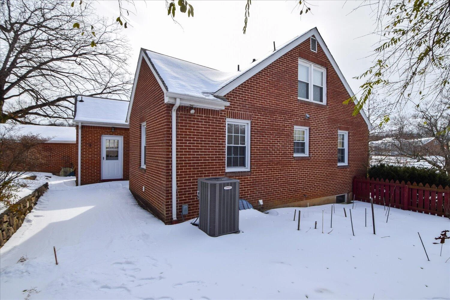 3108 Spring RD SW - Photo 36