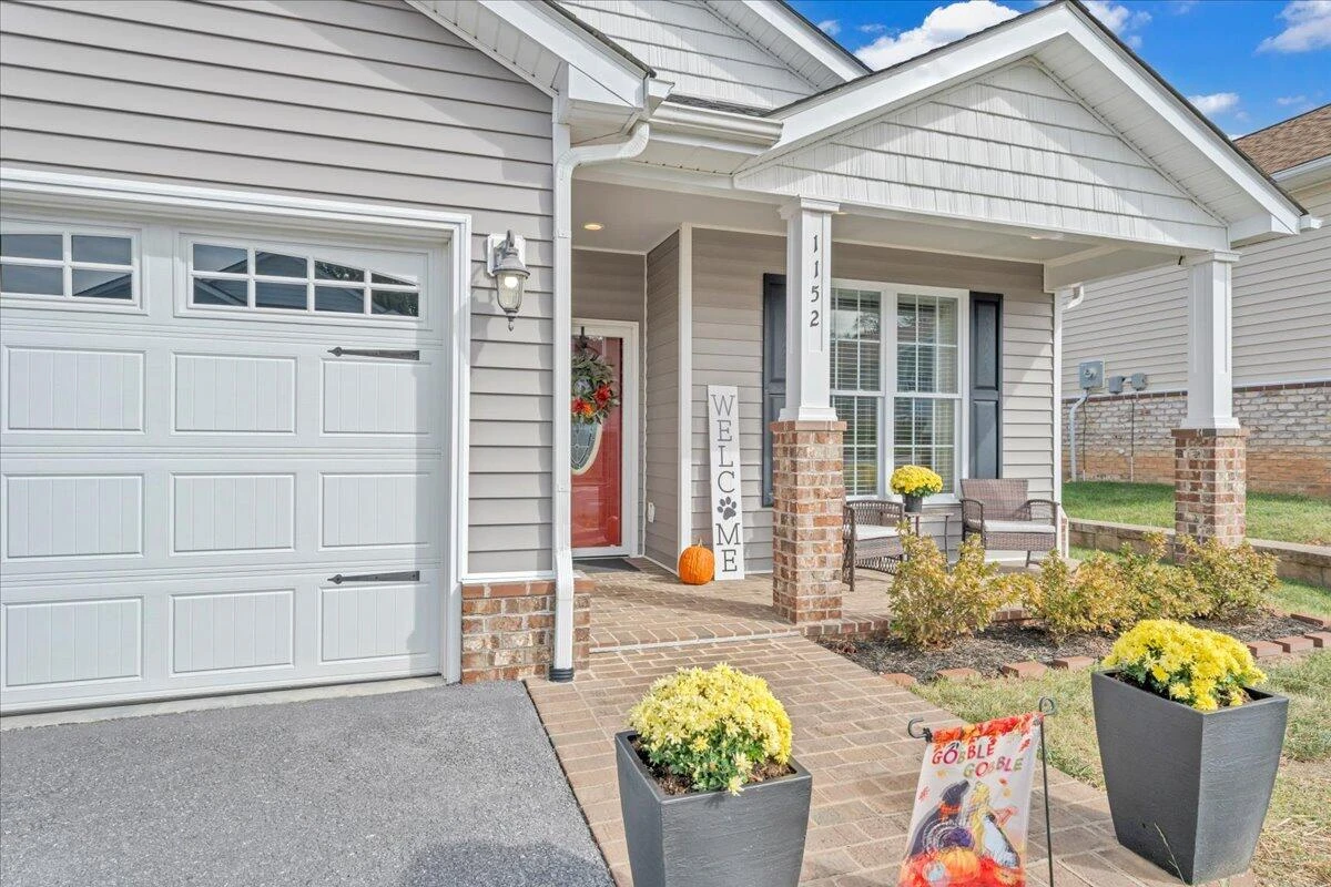 1152 Cardiff CT - Photo 2