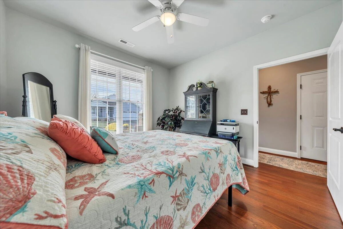 1152 Cardiff CT - Photo 27