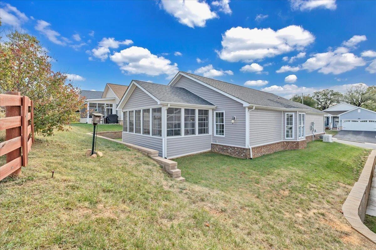 1152 Cardiff CT - Photo 35