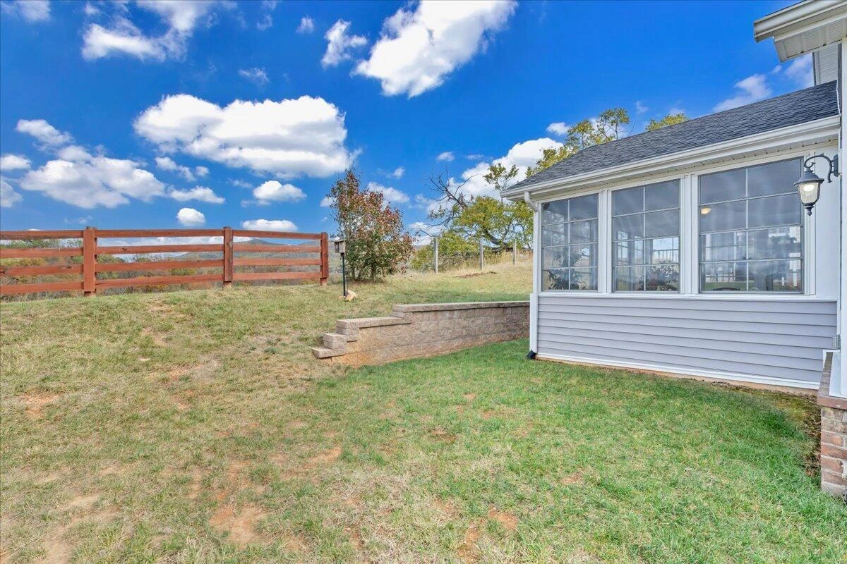 1152 Cardiff CT - Photo 36