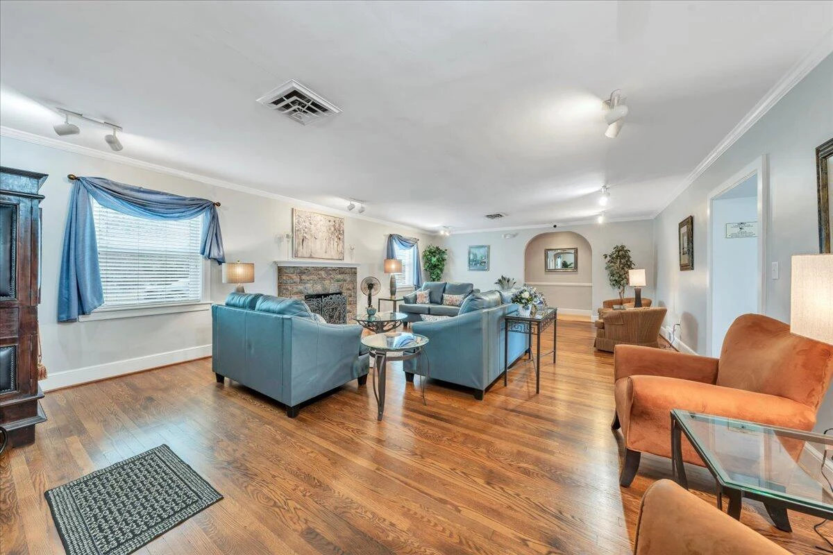 1152 Cardiff CT - Photo 38