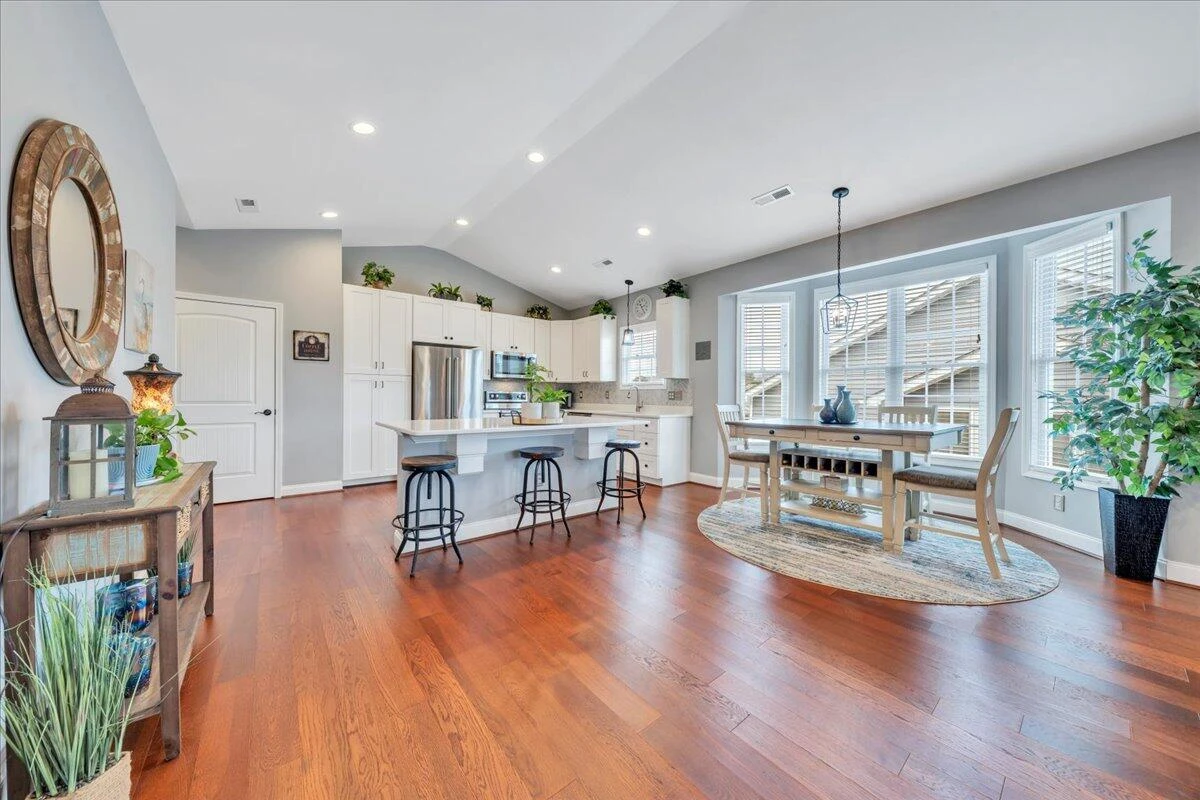 1152 Cardiff CT - Photo 4