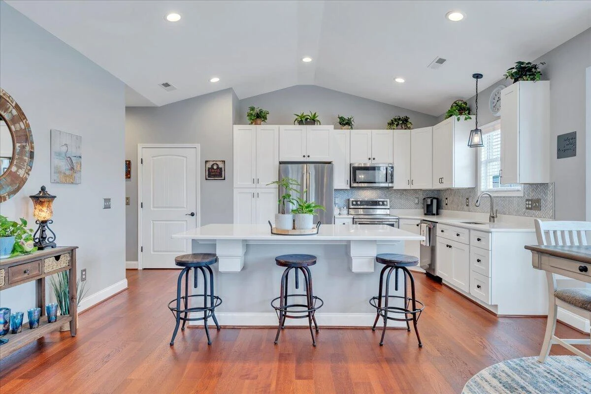 1152 Cardiff CT - Photo 9