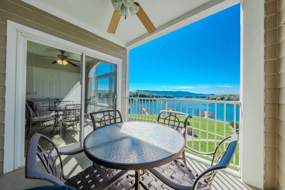 1217 Graves Harbor TRL #144