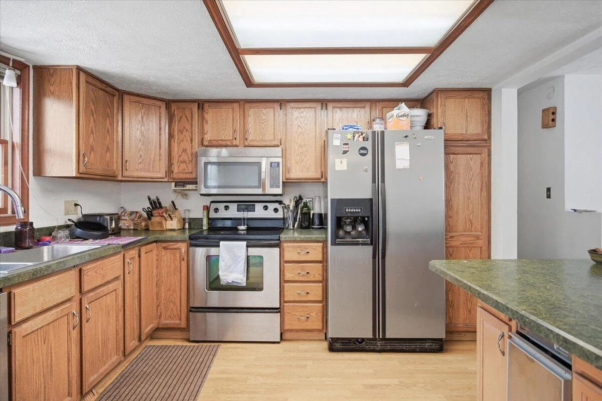 4600 Tobey RD - Photo 10