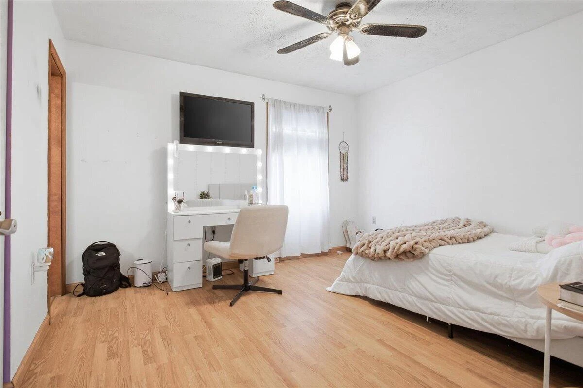 4600 Tobey RD - Photo 16
