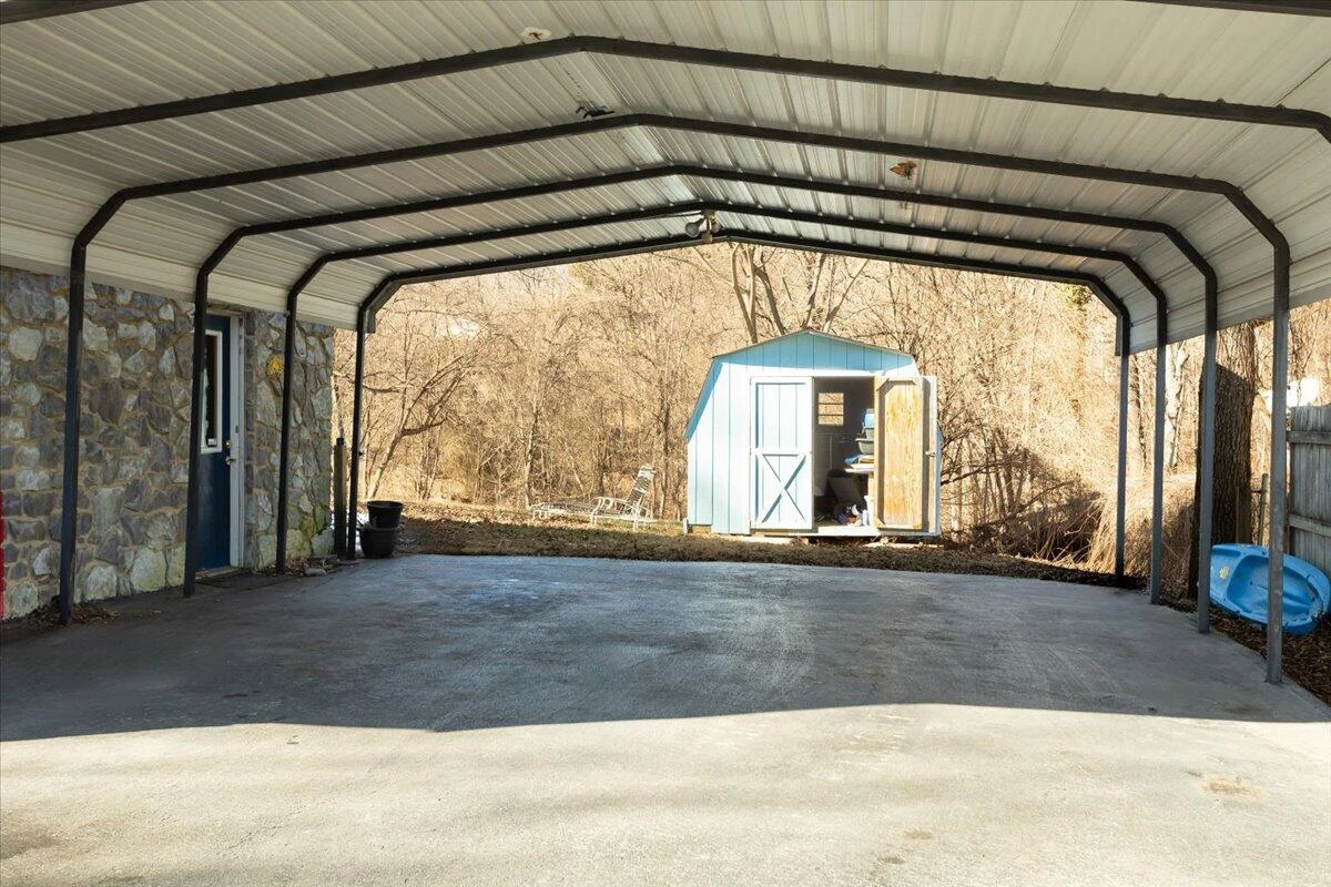 4600 Tobey RD - Photo 29