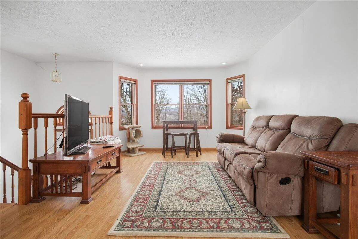 4600 Tobey RD - Photo 6