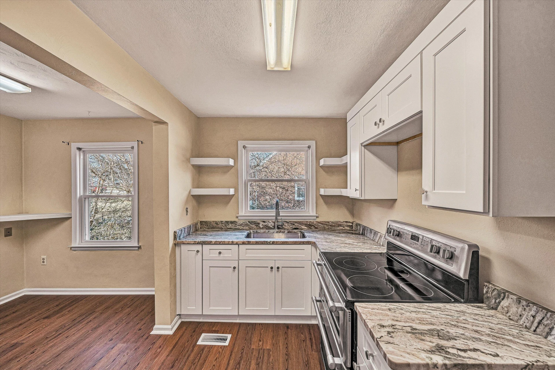 150 Fort Lewis BLVD - Photo 13
