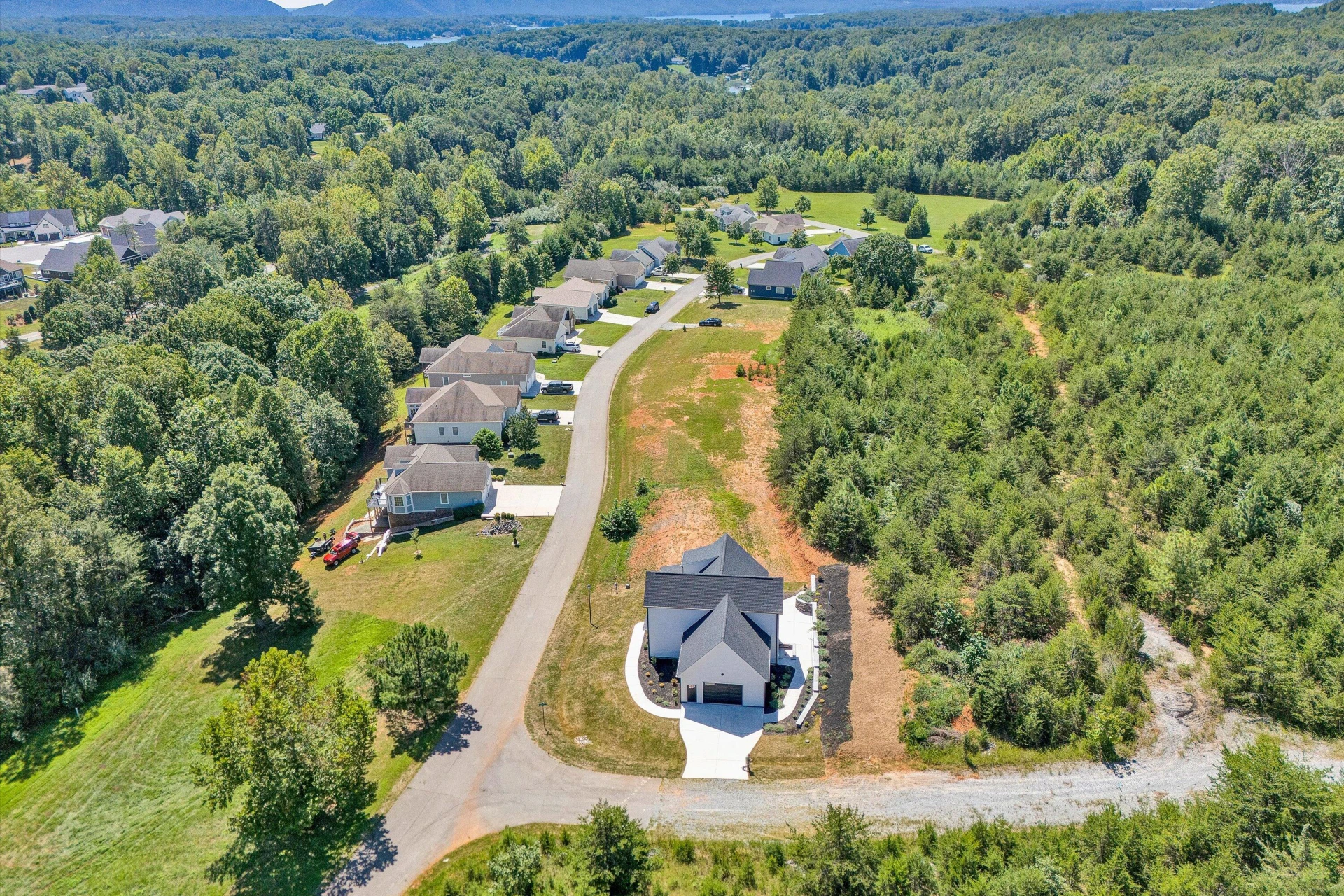 1154 Barrow Hills DR - Photo 5