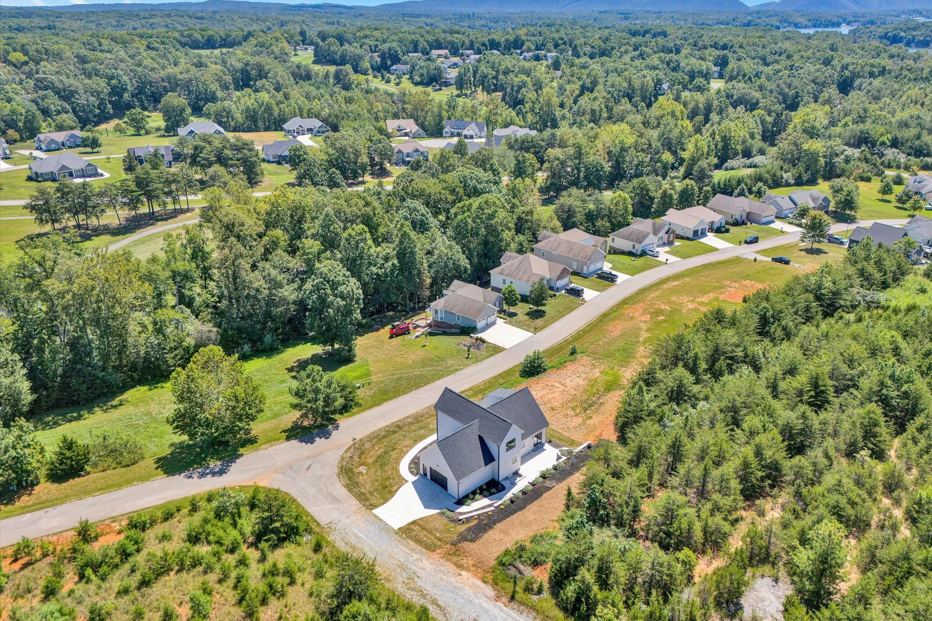 1154 Barrow Hills DR - Photo 6