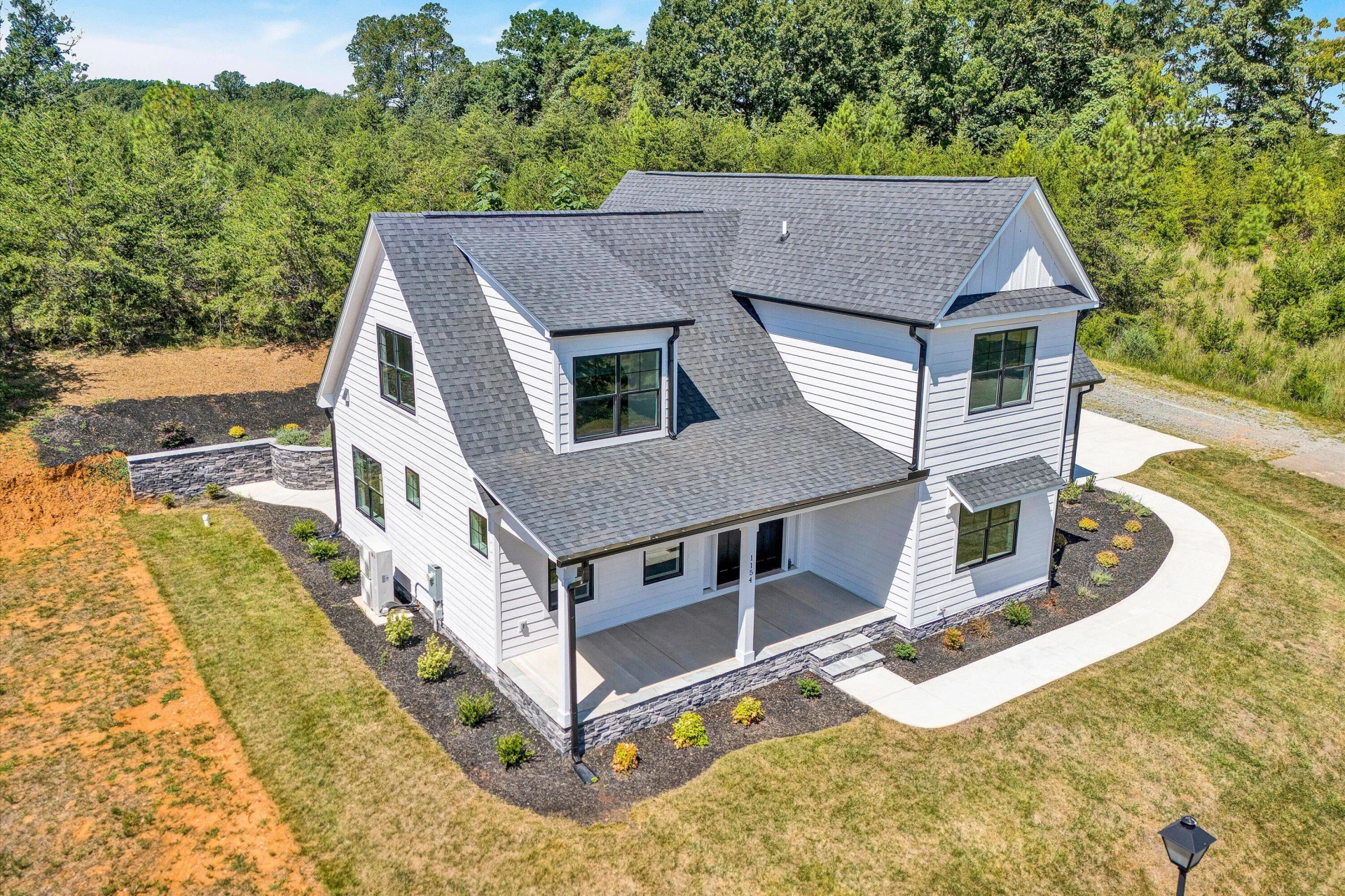 1154 Barrow Hills DR - Photo 8