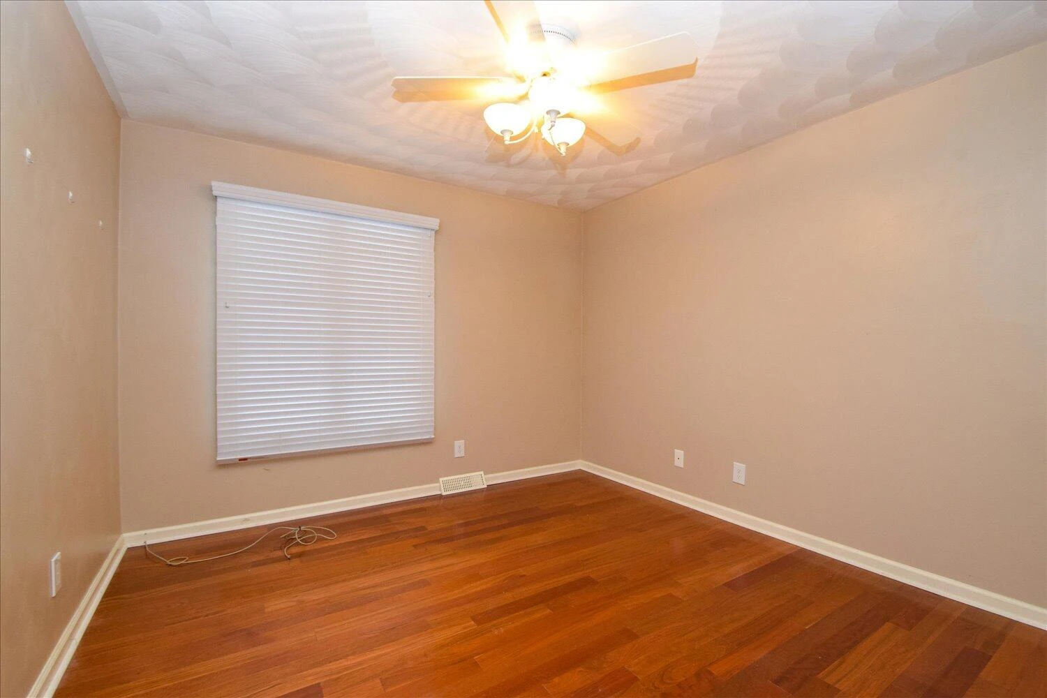 246 Pinehurst DR - Photo 14
