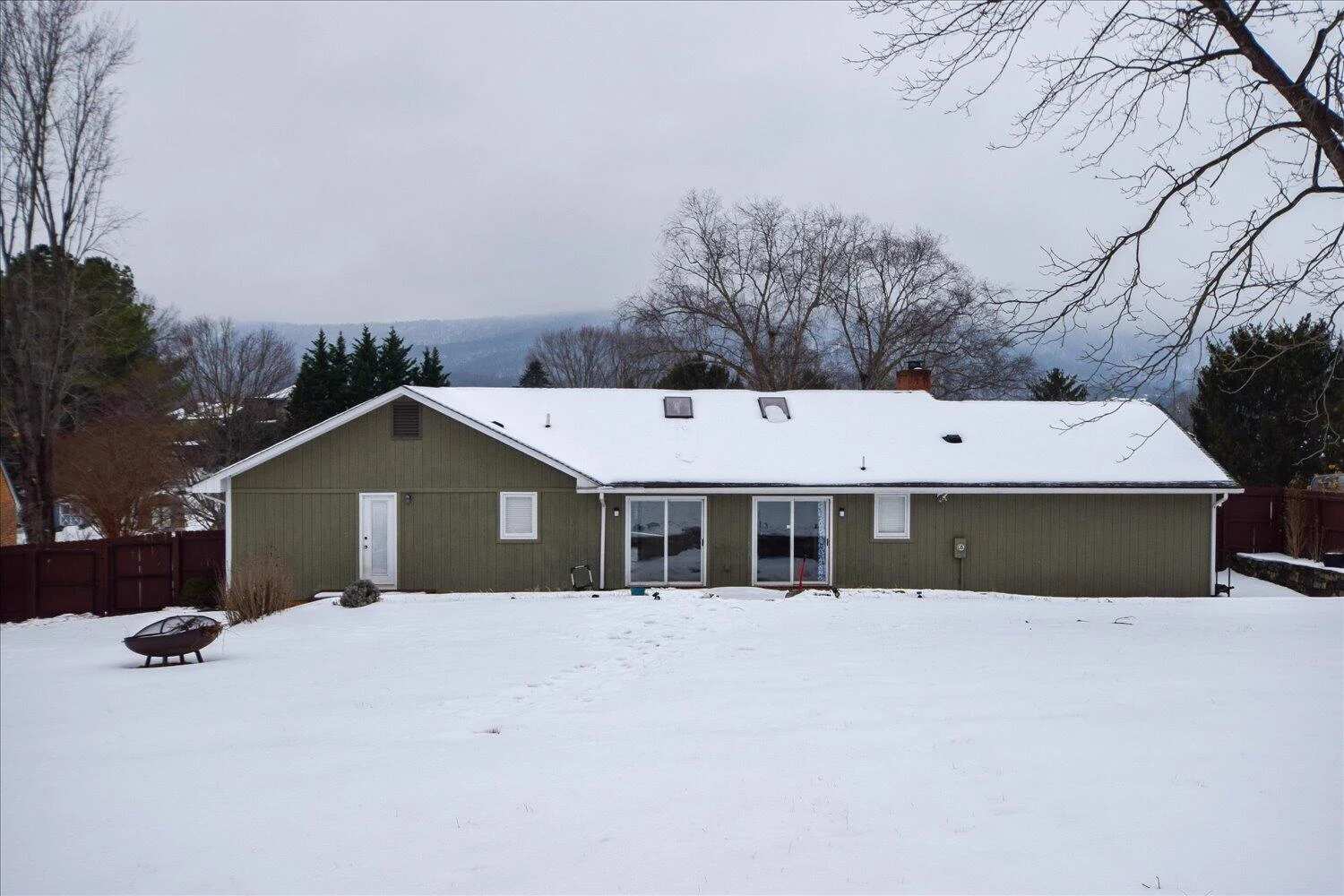 246 Pinehurst DR - Photo 18