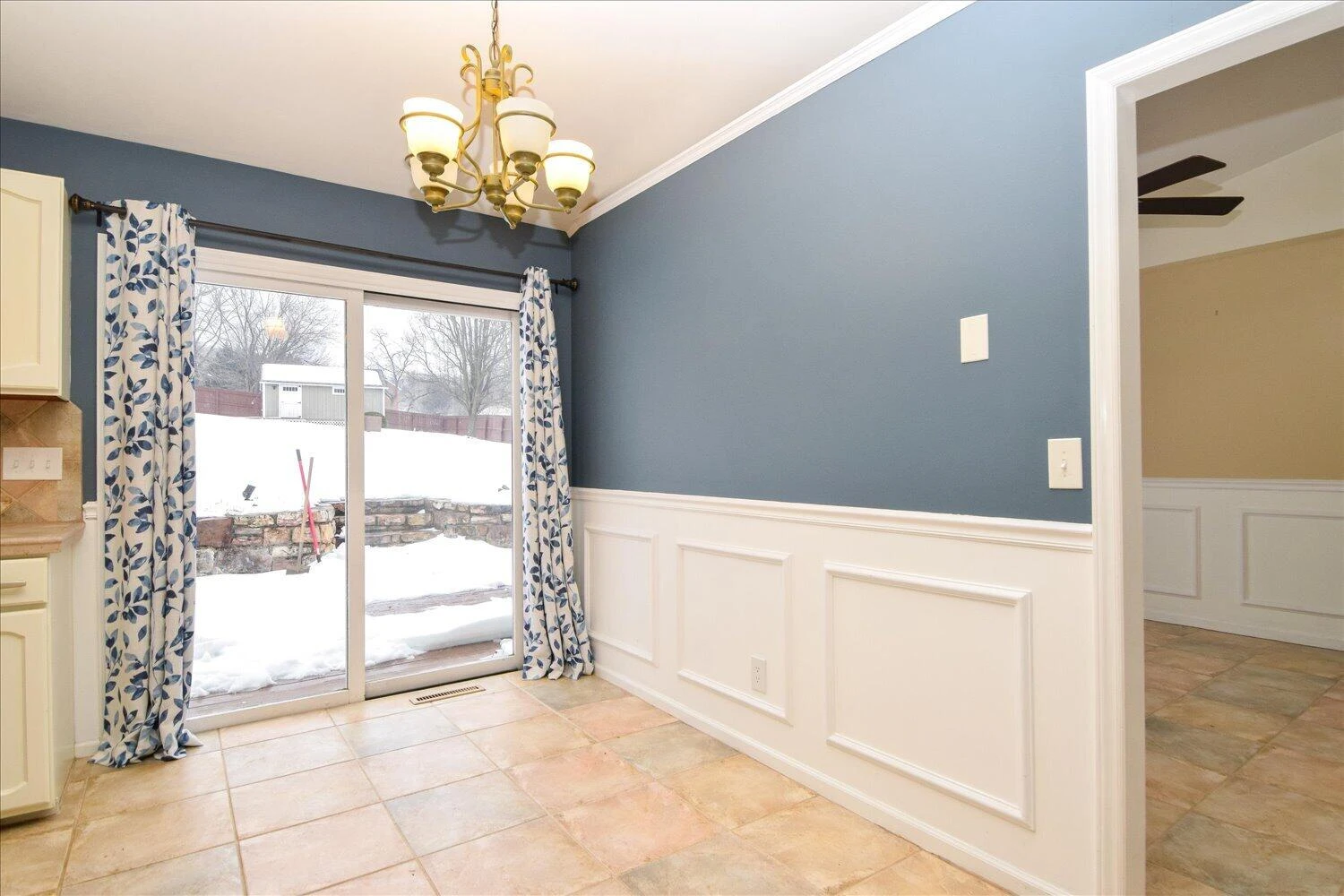 246 Pinehurst DR - Photo 8