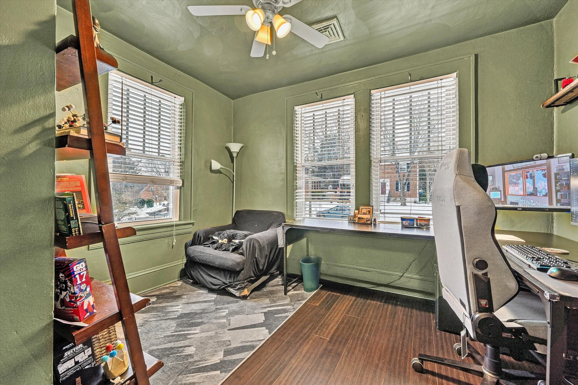 2549 Alberta AVE SW - Photo 29