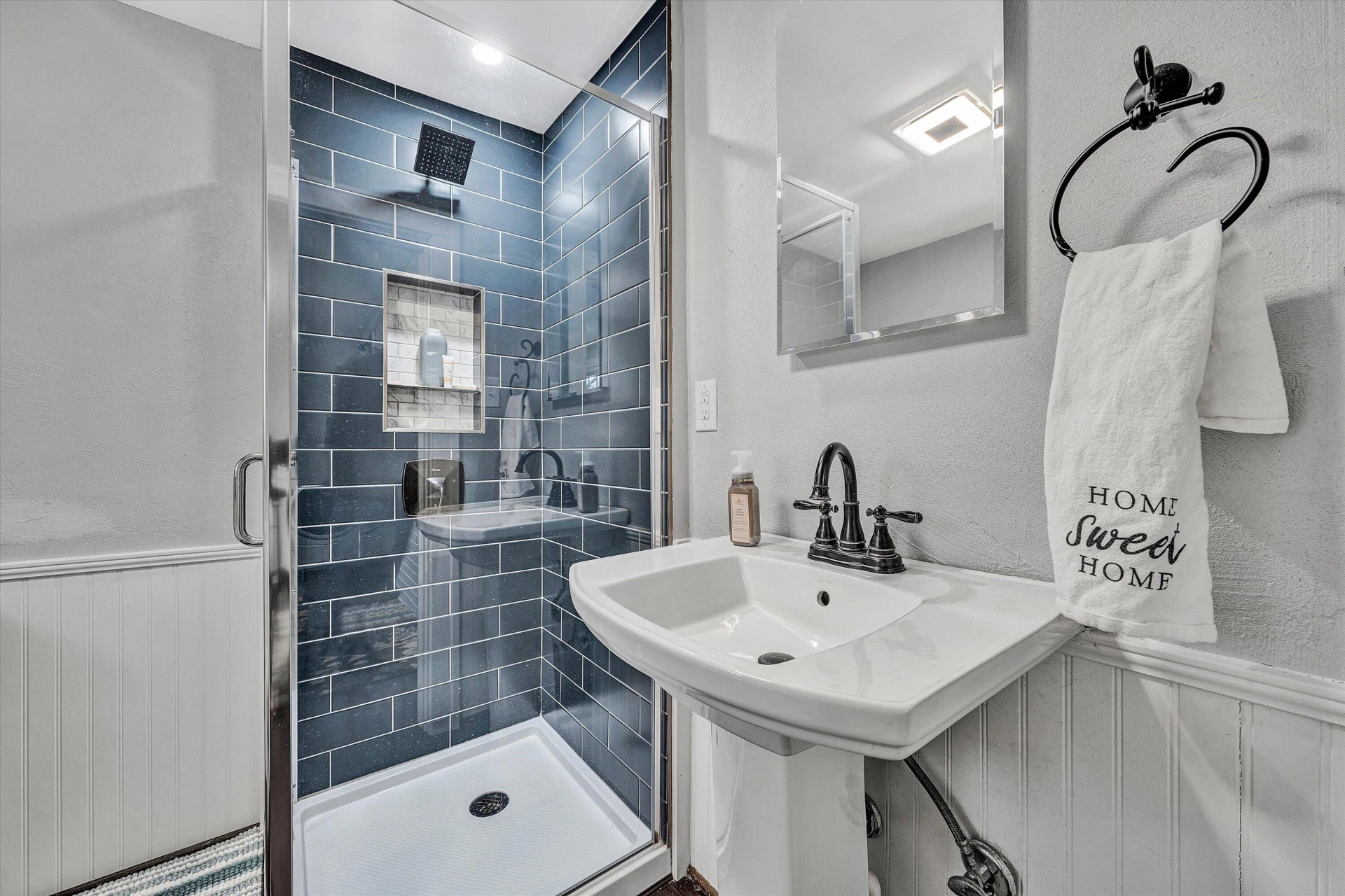 2549 Alberta AVE SW - Photo 35