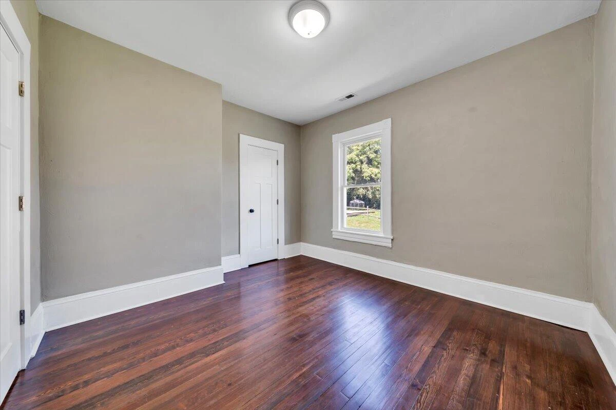 602 Rutherford AVE NW - Photo 23