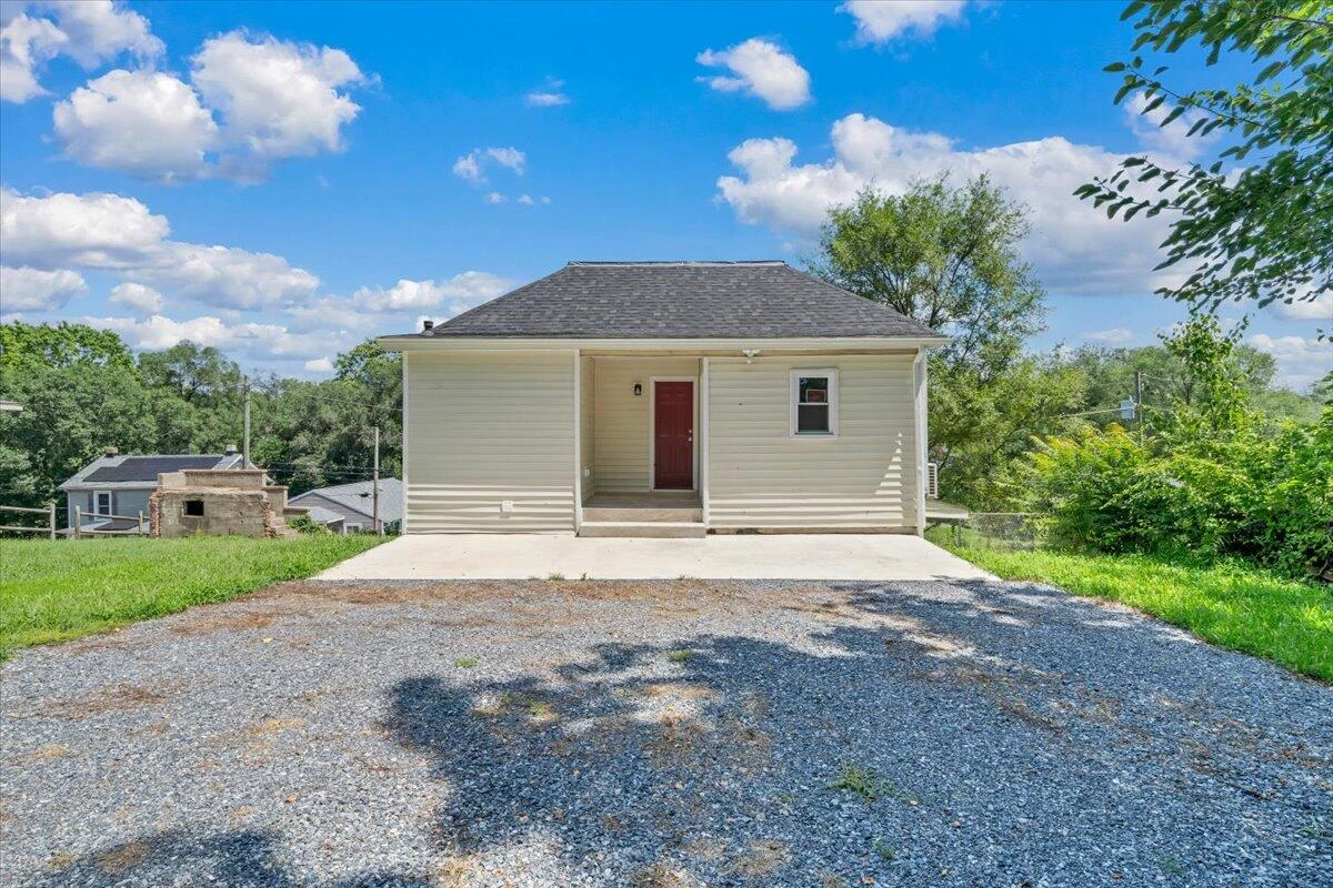 602 Rutherford AVE NW - Photo 34