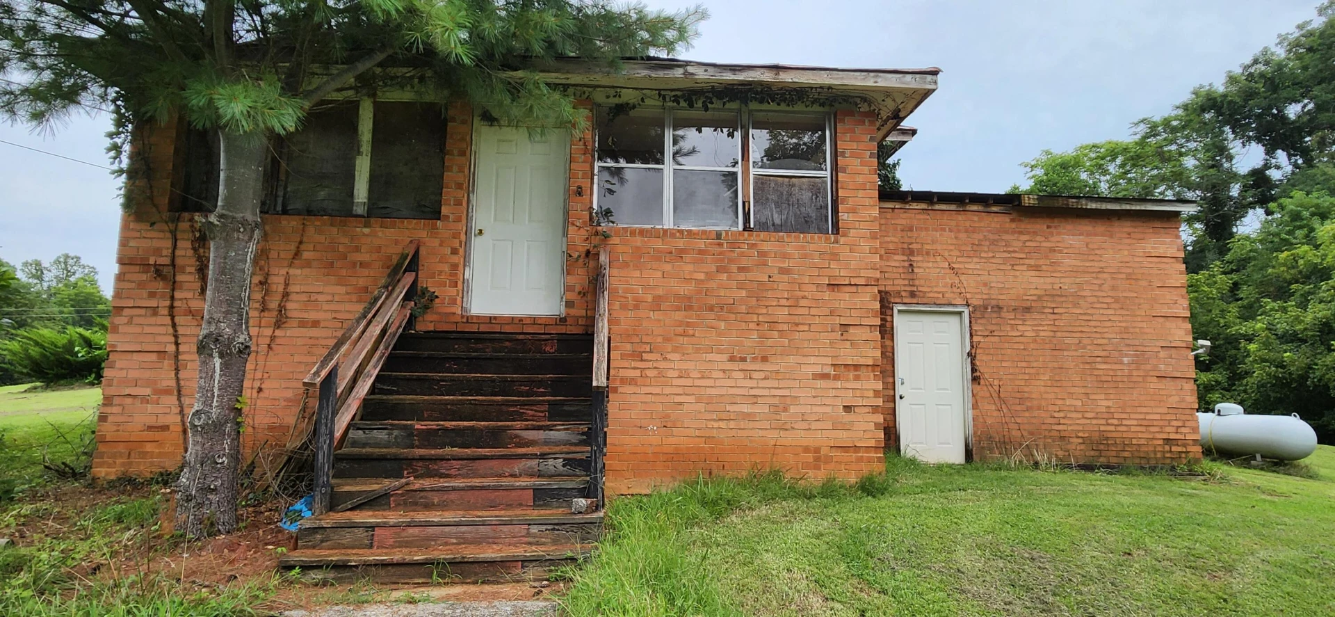 13384 Hardy RD - Photo 14