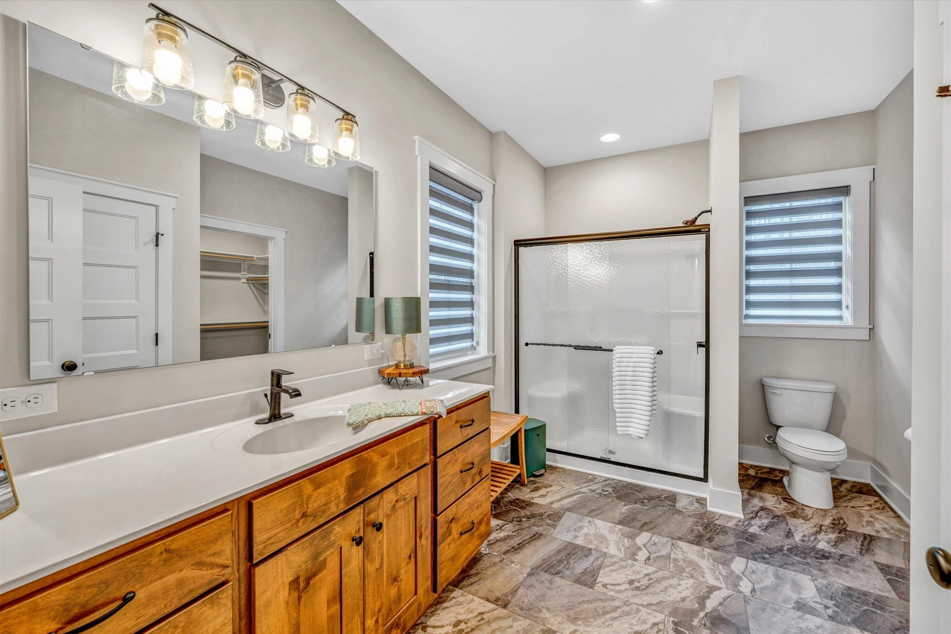 389 Carroll DR - Photo 18