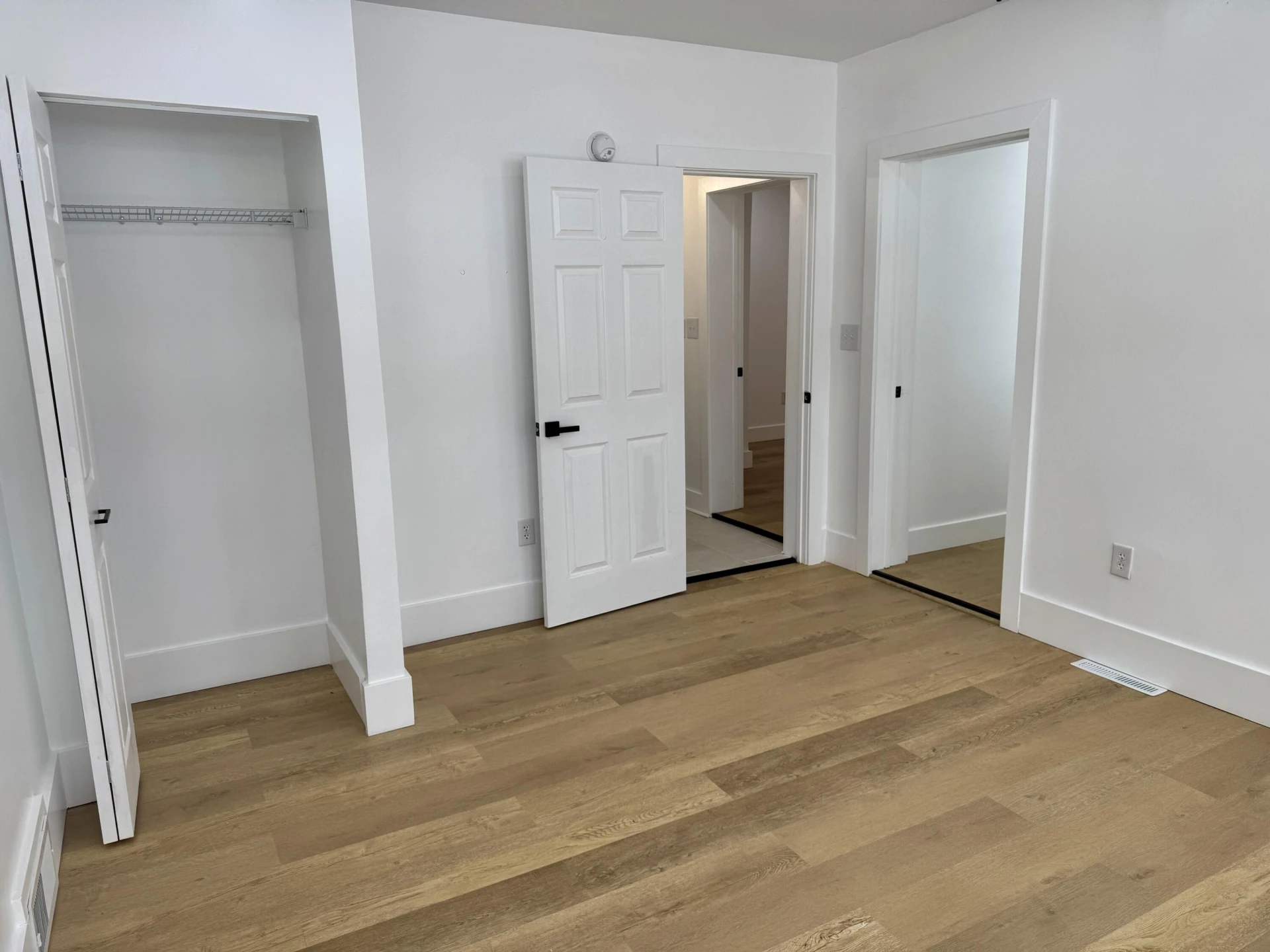 55 Hill ST - Photo 16