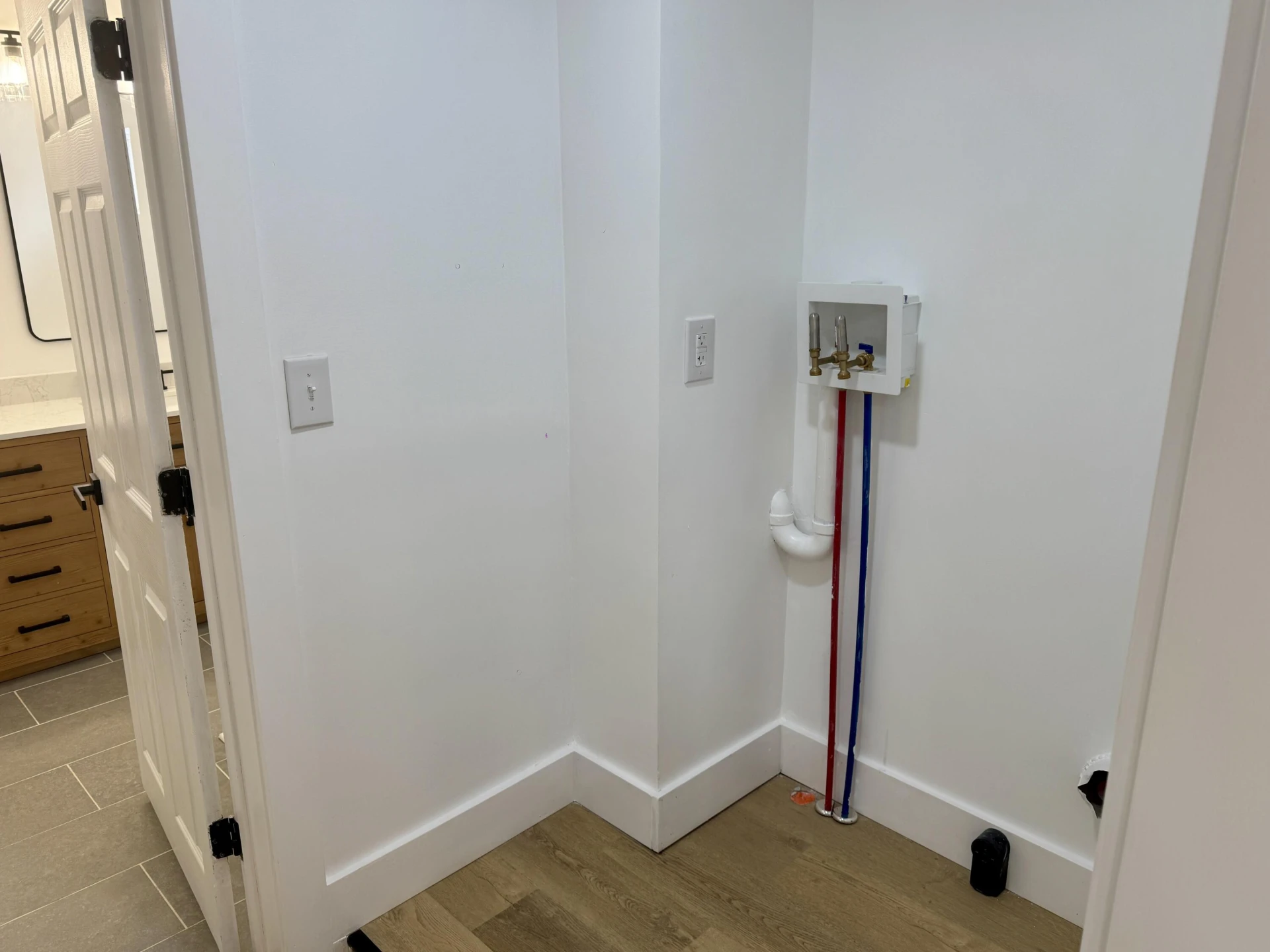 55 Hill ST - Photo 8