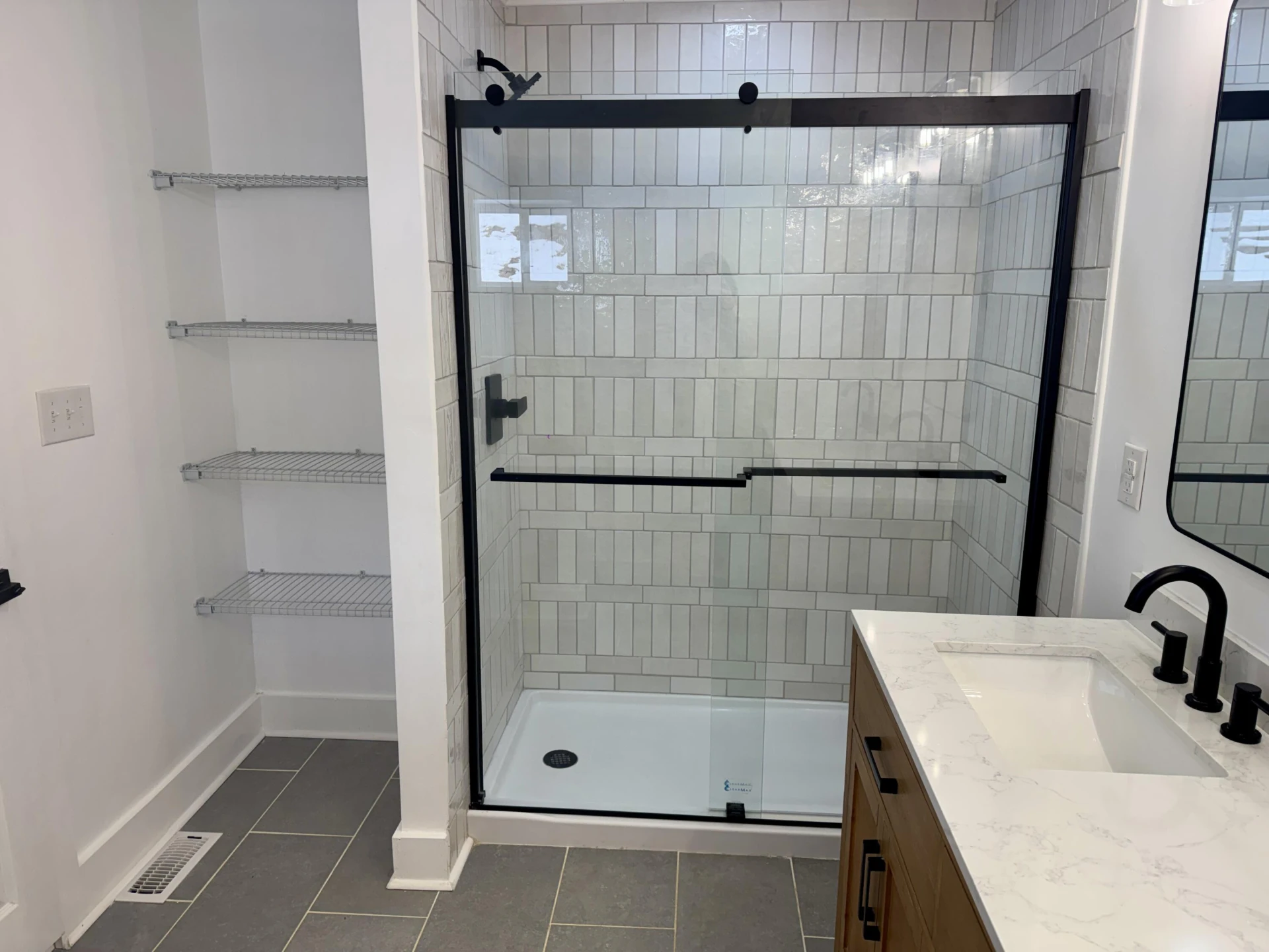 55 Hill ST - Photo 10