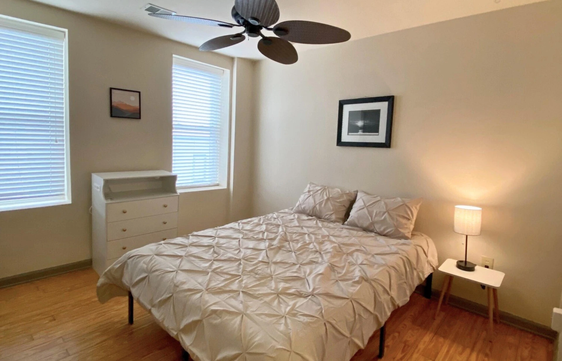 135 Salem AVE SW - Photo 3