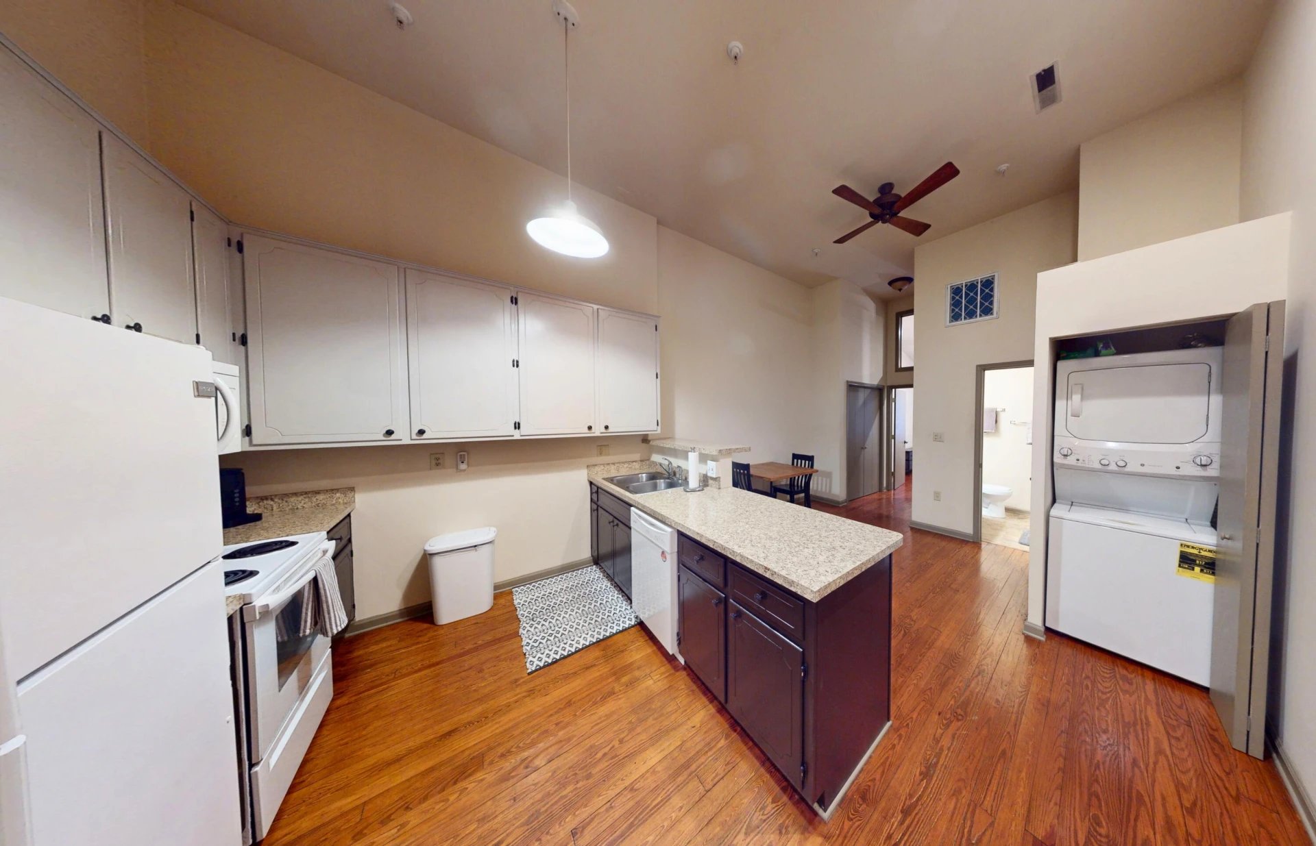 135 Salem AVE SW - Photo 9