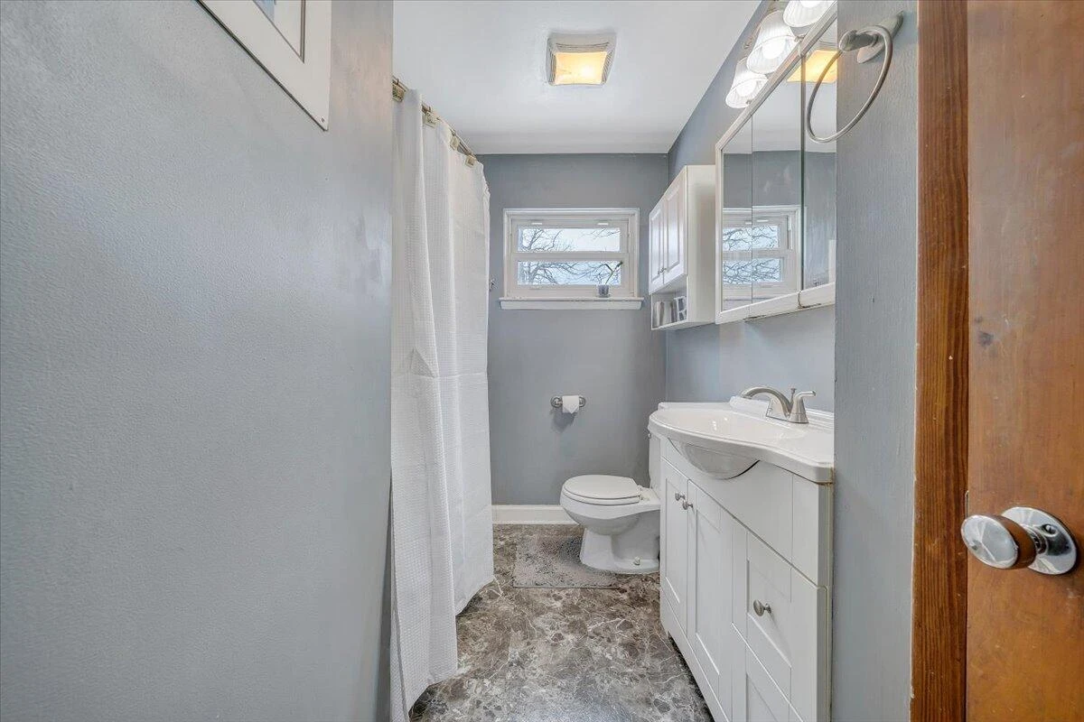 4644 Desi RD NW - Photo 17