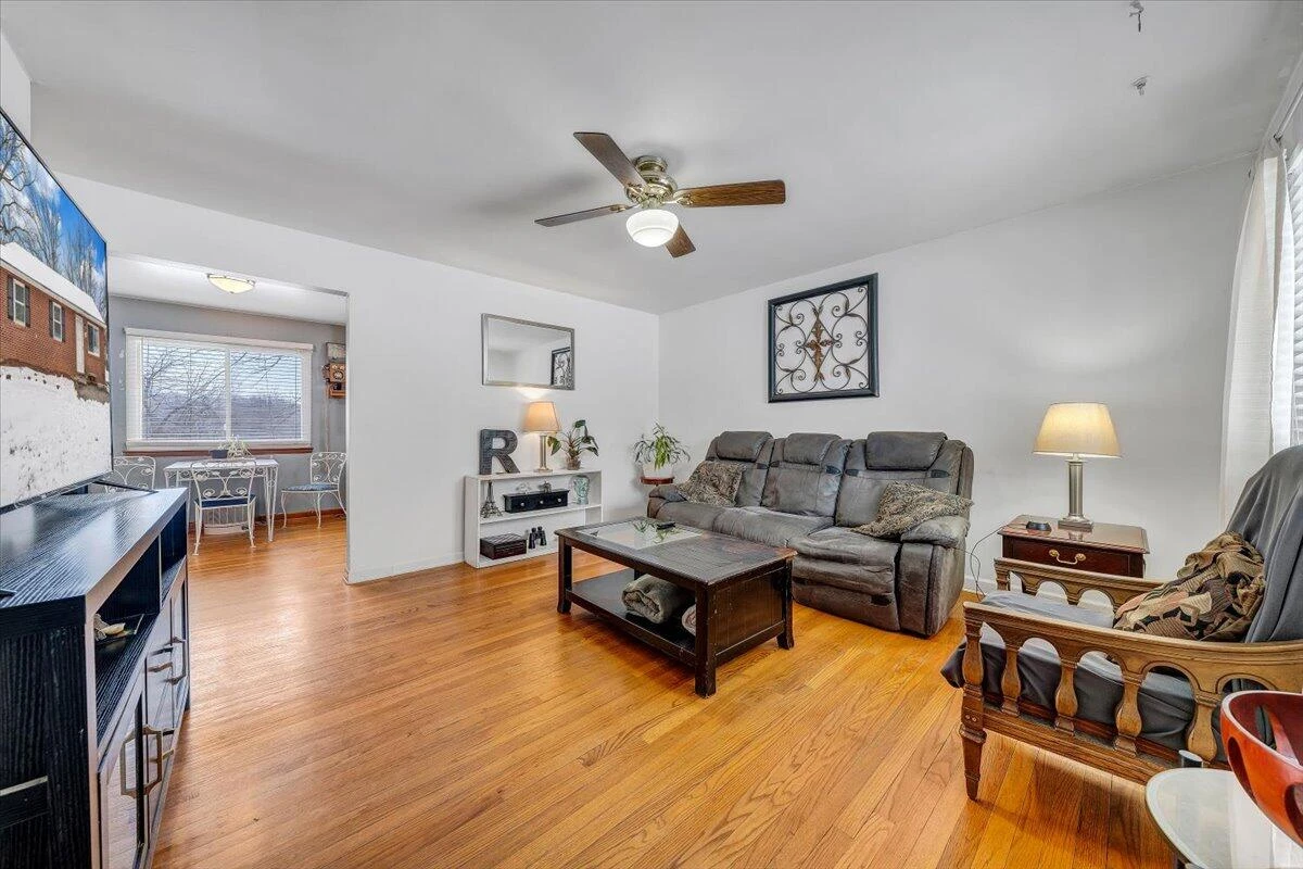 4644 Desi RD NW - Photo 7