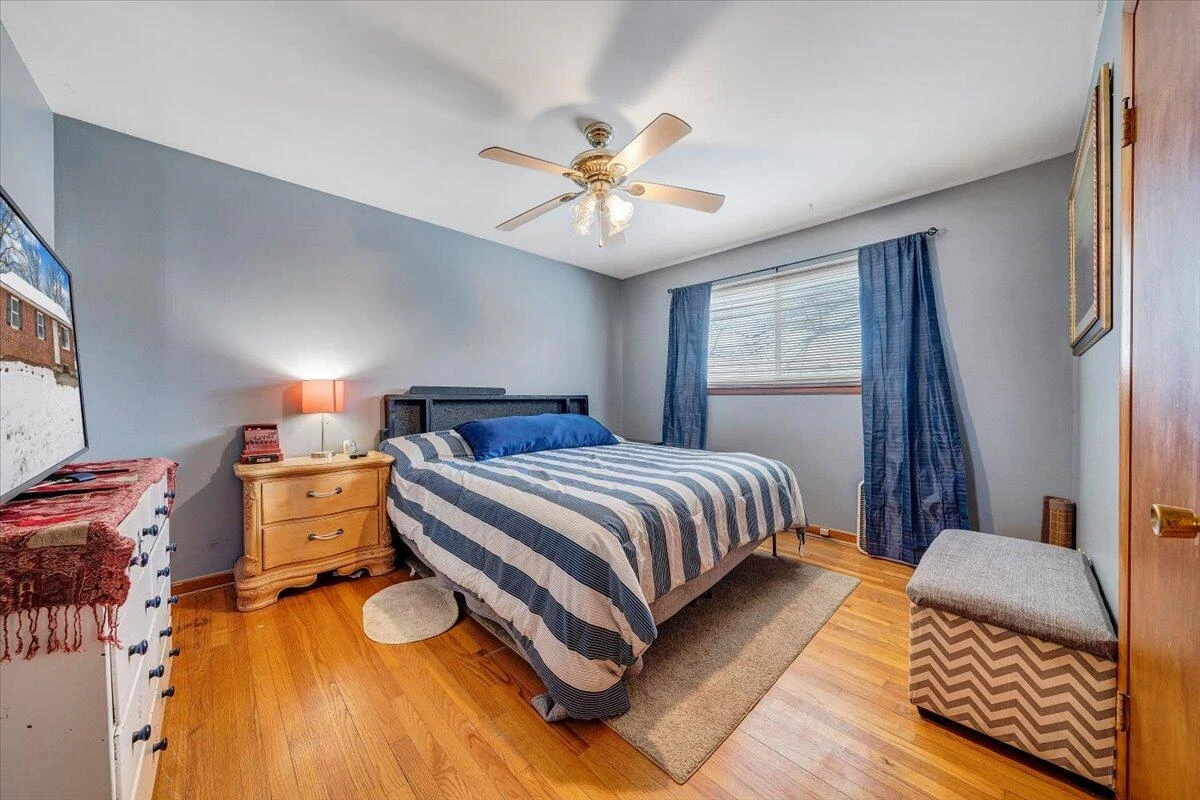 4644 Desi RD NW - Photo 12