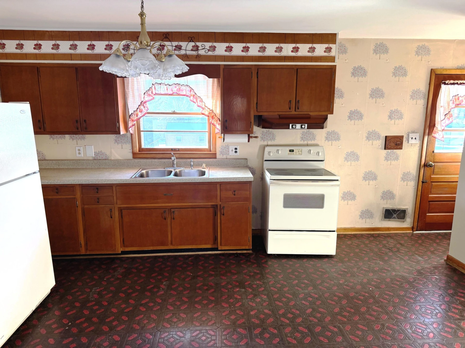 1927 KISKA RD - Photo 2