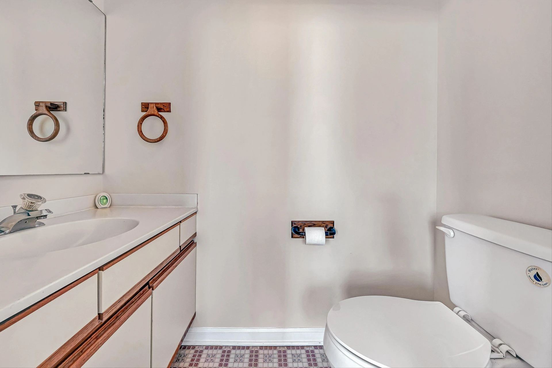 129 Academy ST - Photo 10