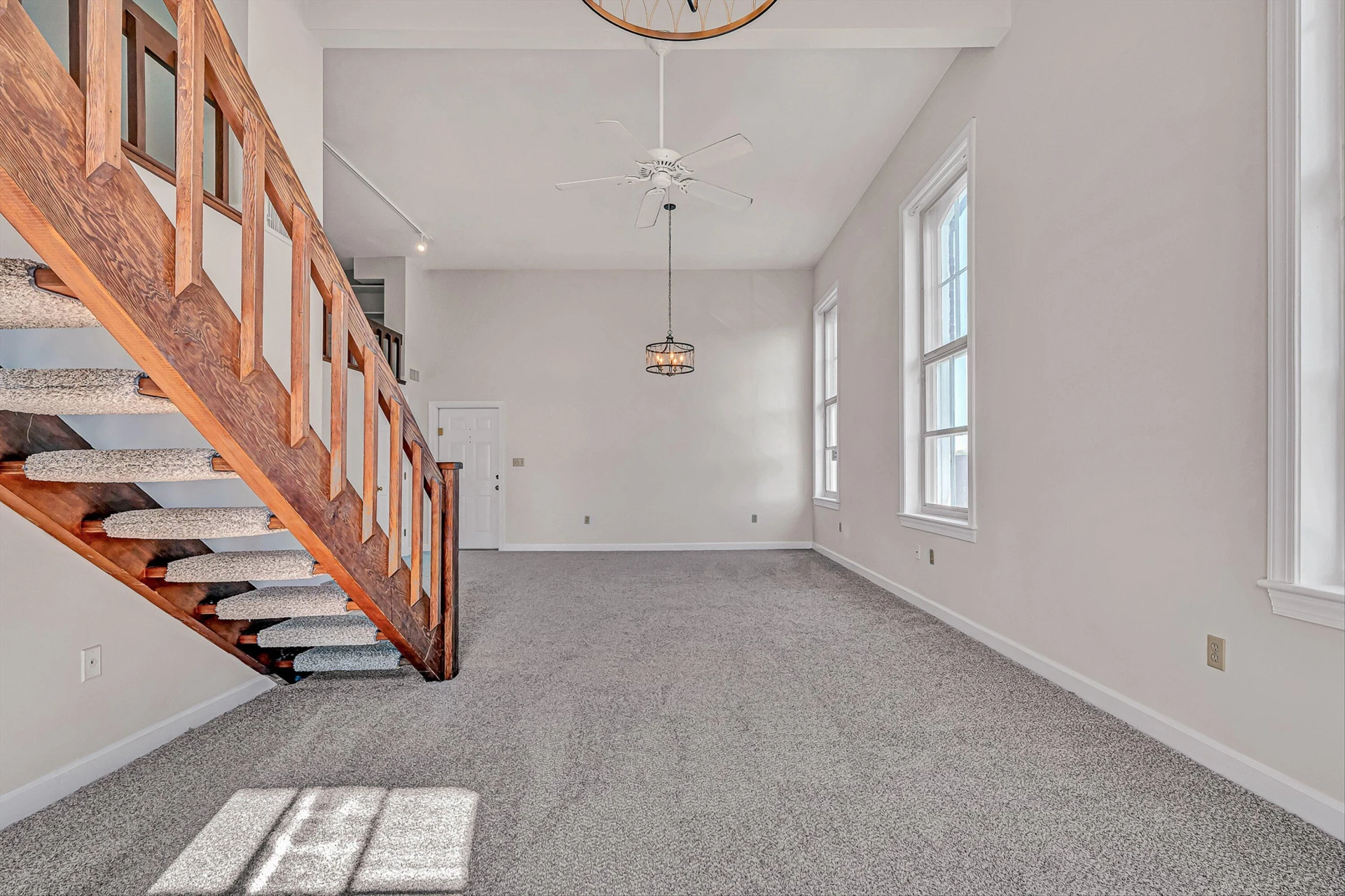 129 Academy ST - Photo 14