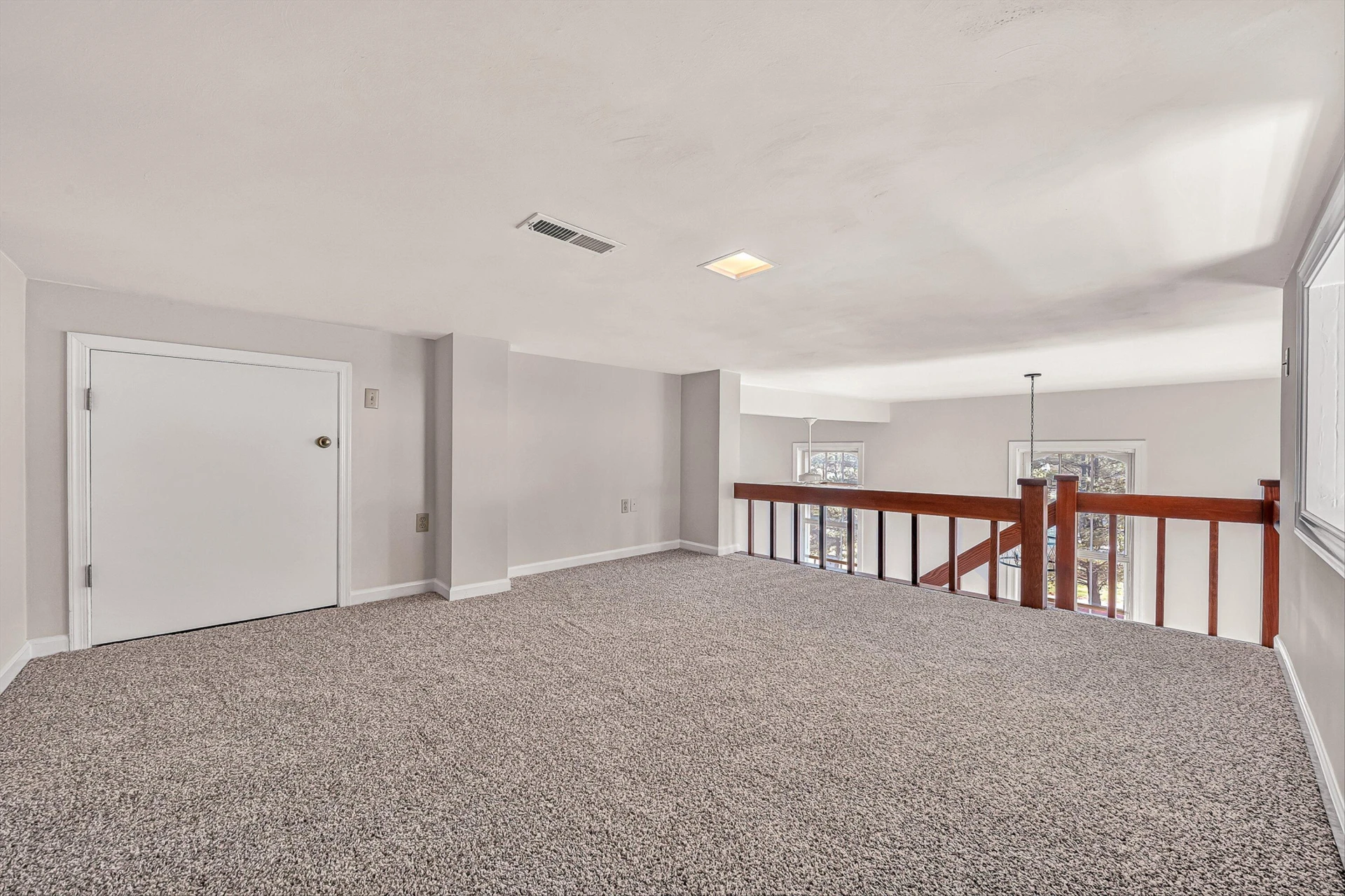129 Academy ST - Photo 18