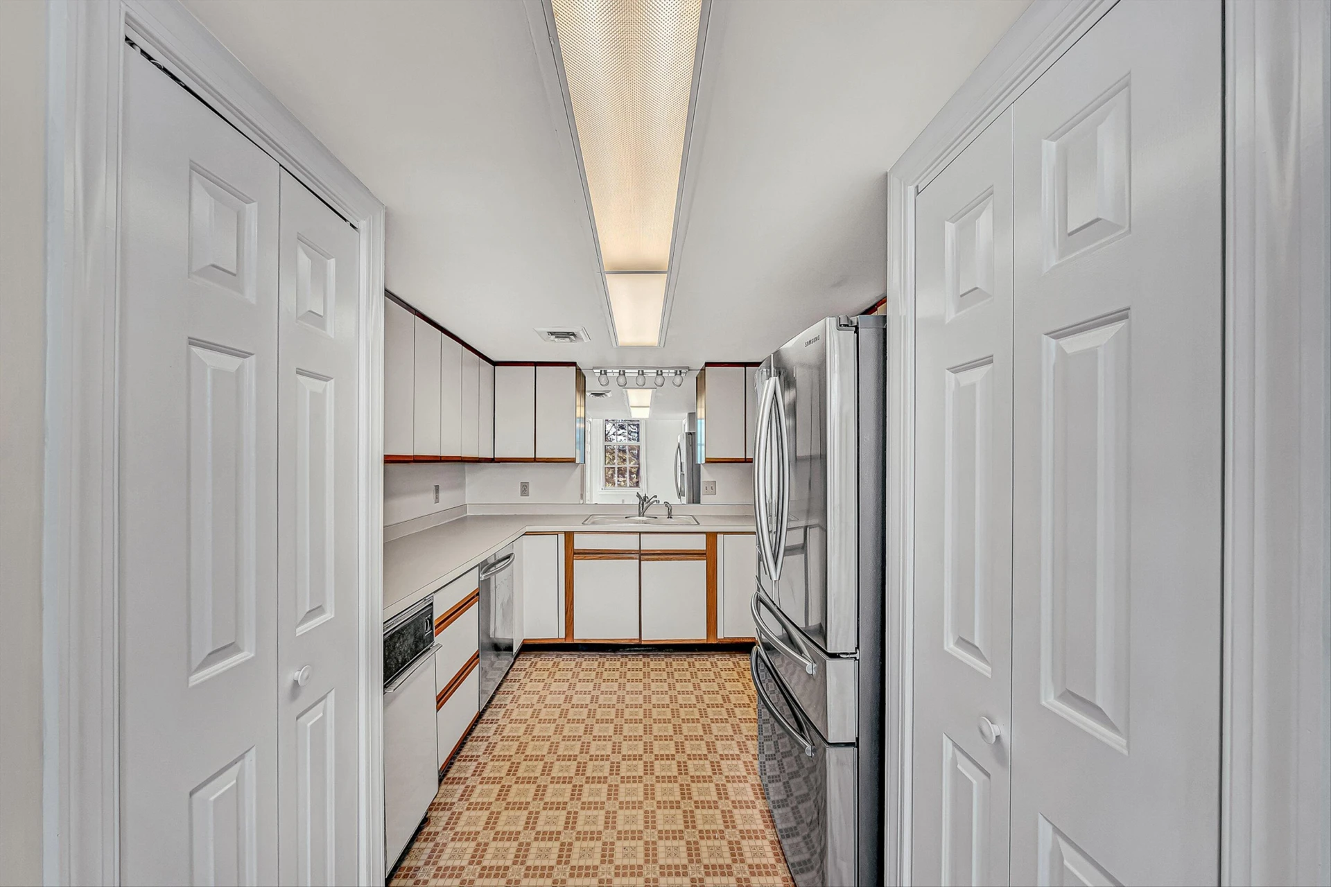 129 Academy ST - Photo 23