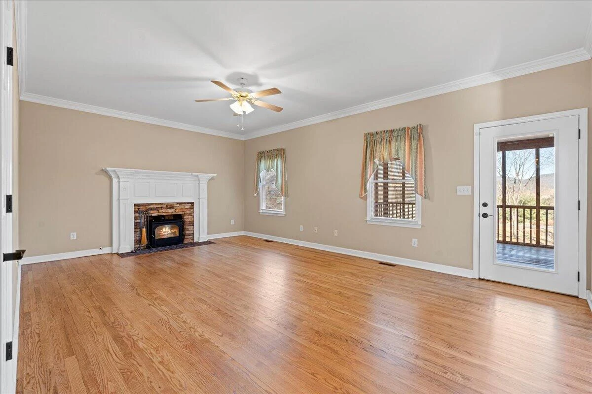 681 Stayman RD - Photo 17