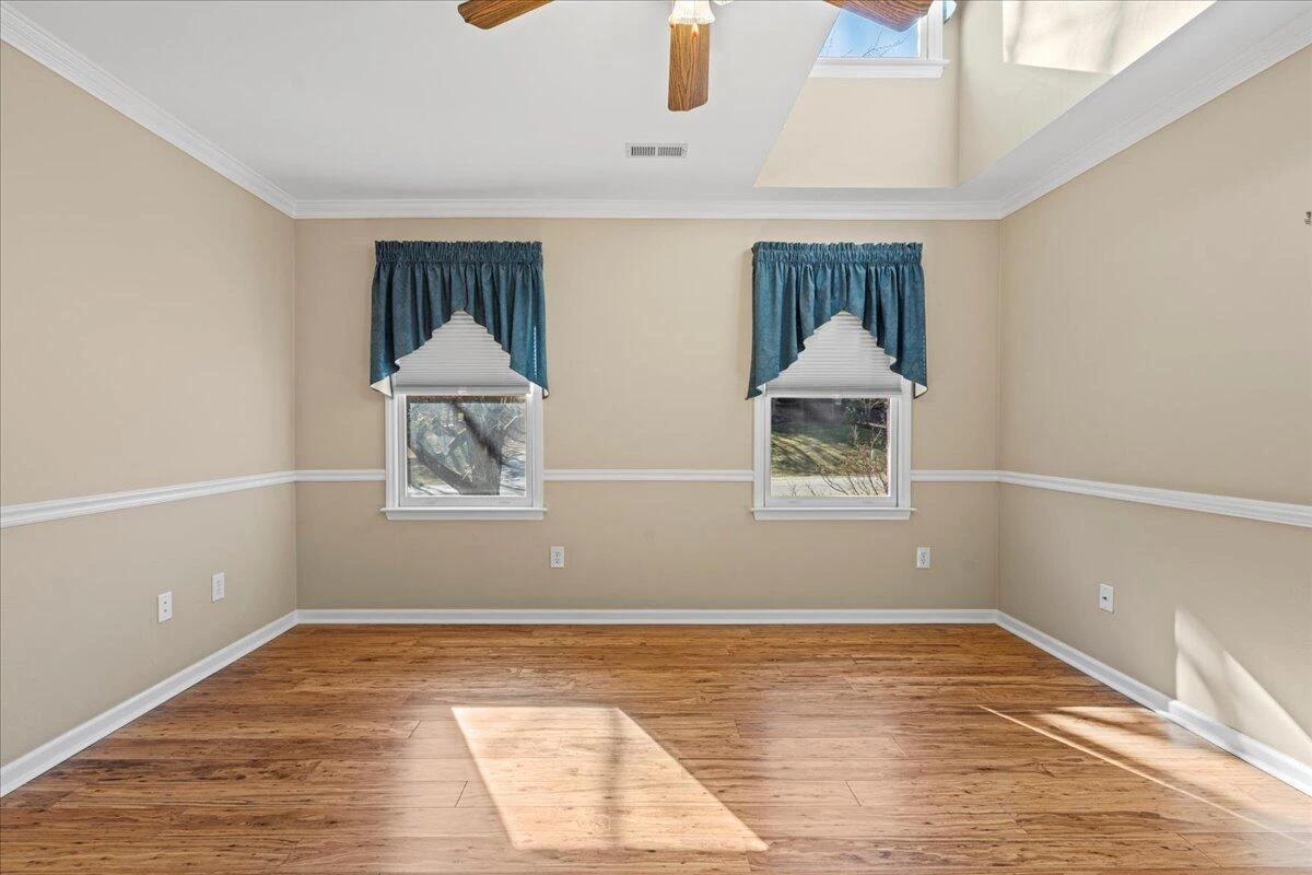 681 Stayman RD - Photo 36