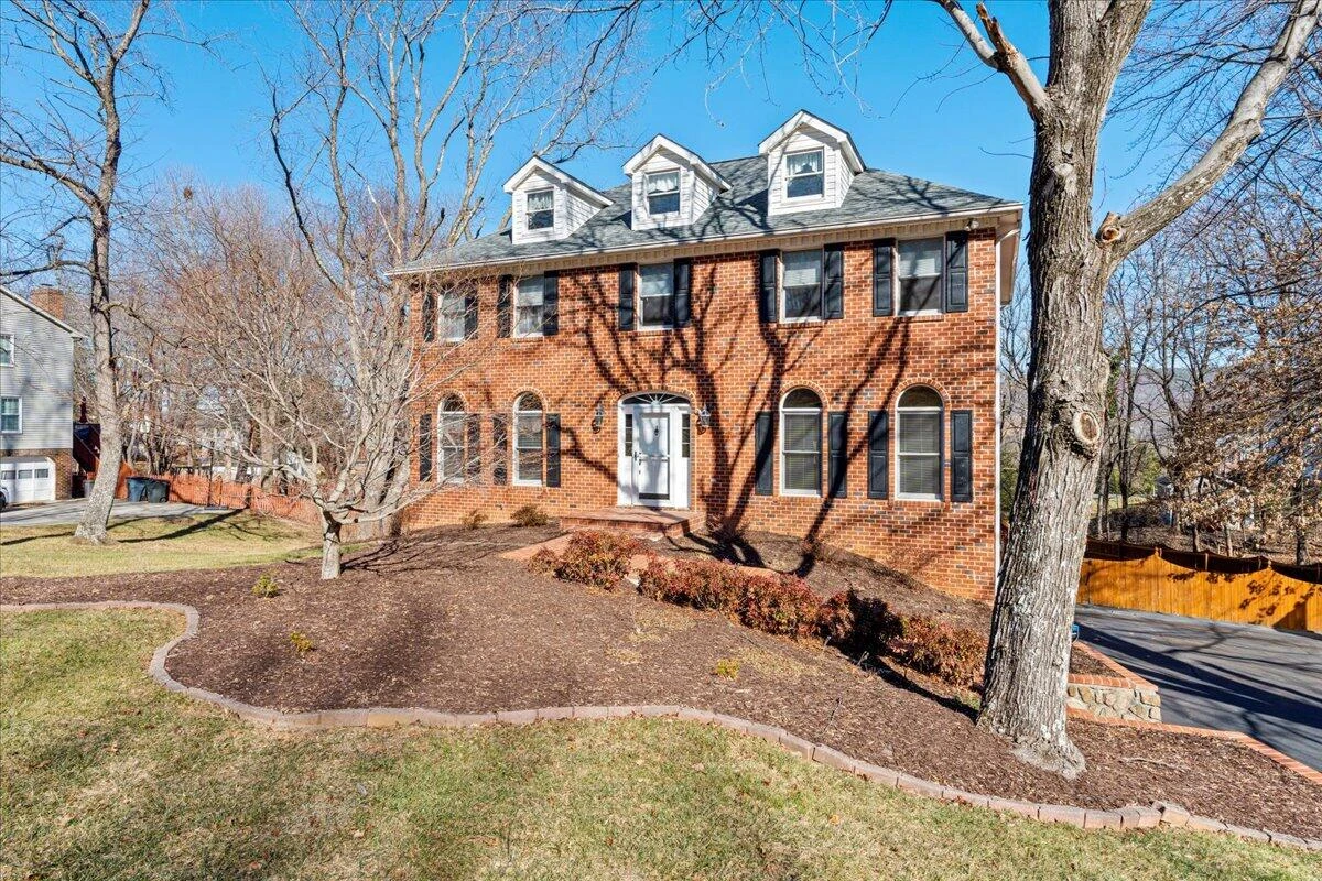681 Stayman RD - Photo 4