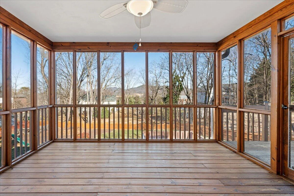 681 Stayman RD - Photo 40