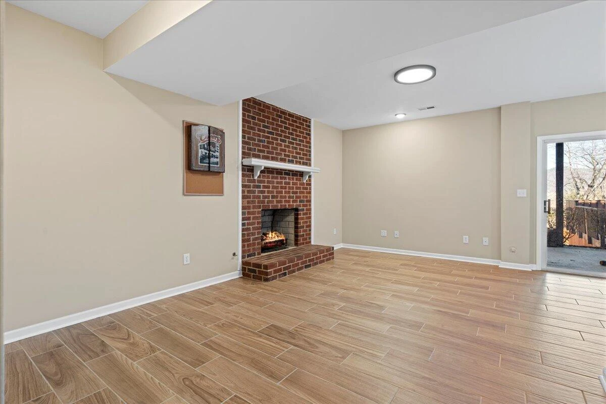 681 Stayman RD - Photo 43