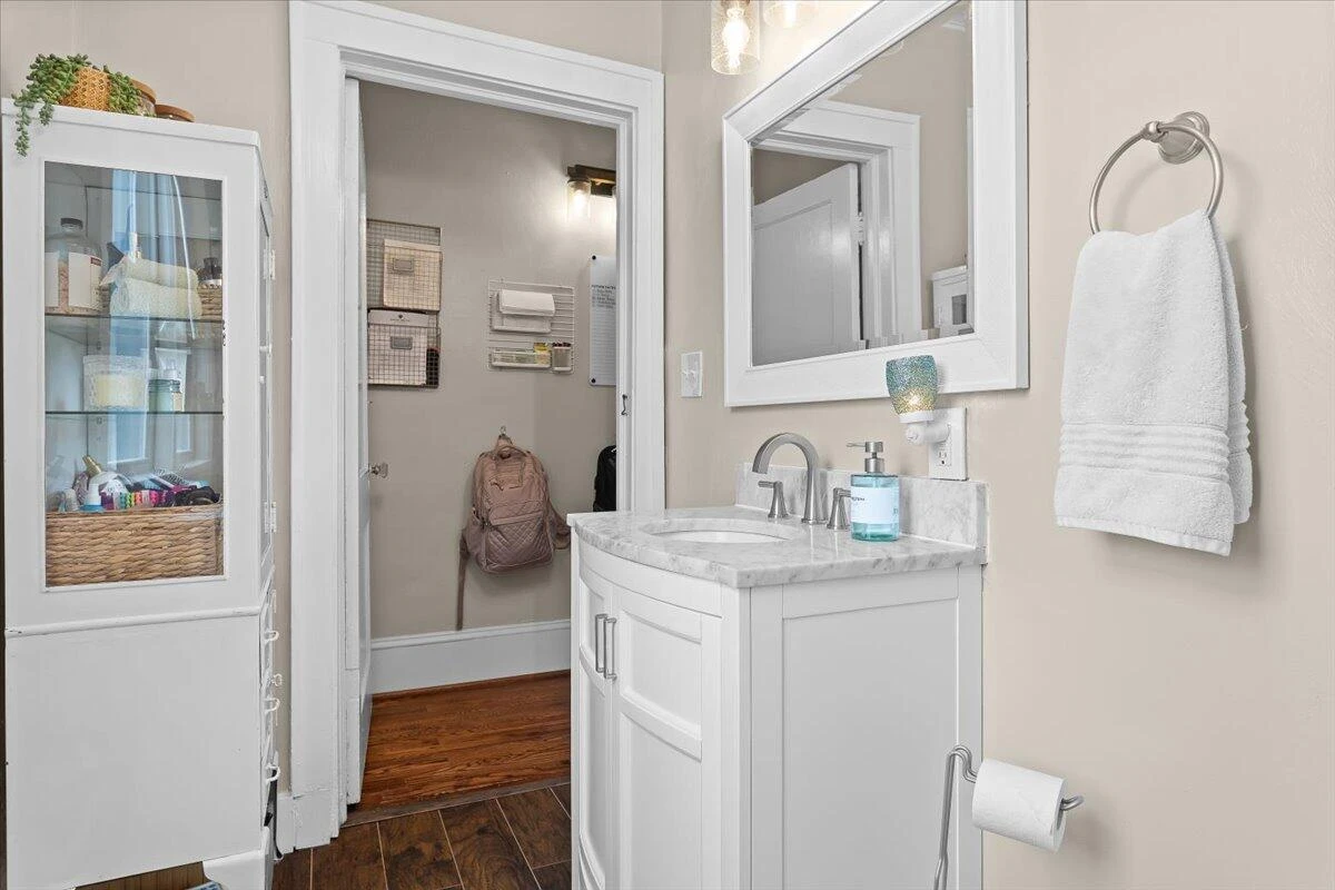 1639 Sunset AVE - Photo 15